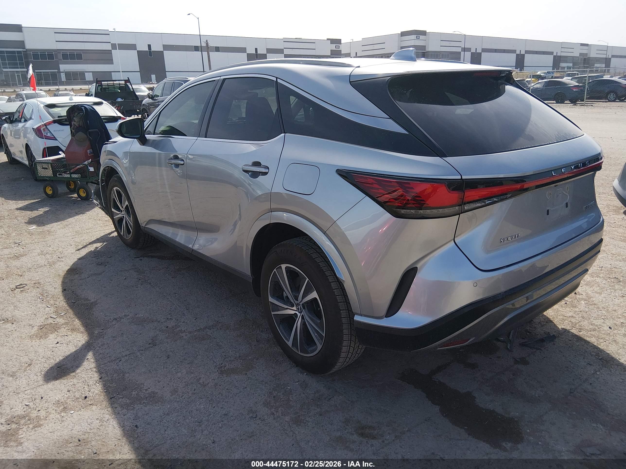 LEXUS RX image 3