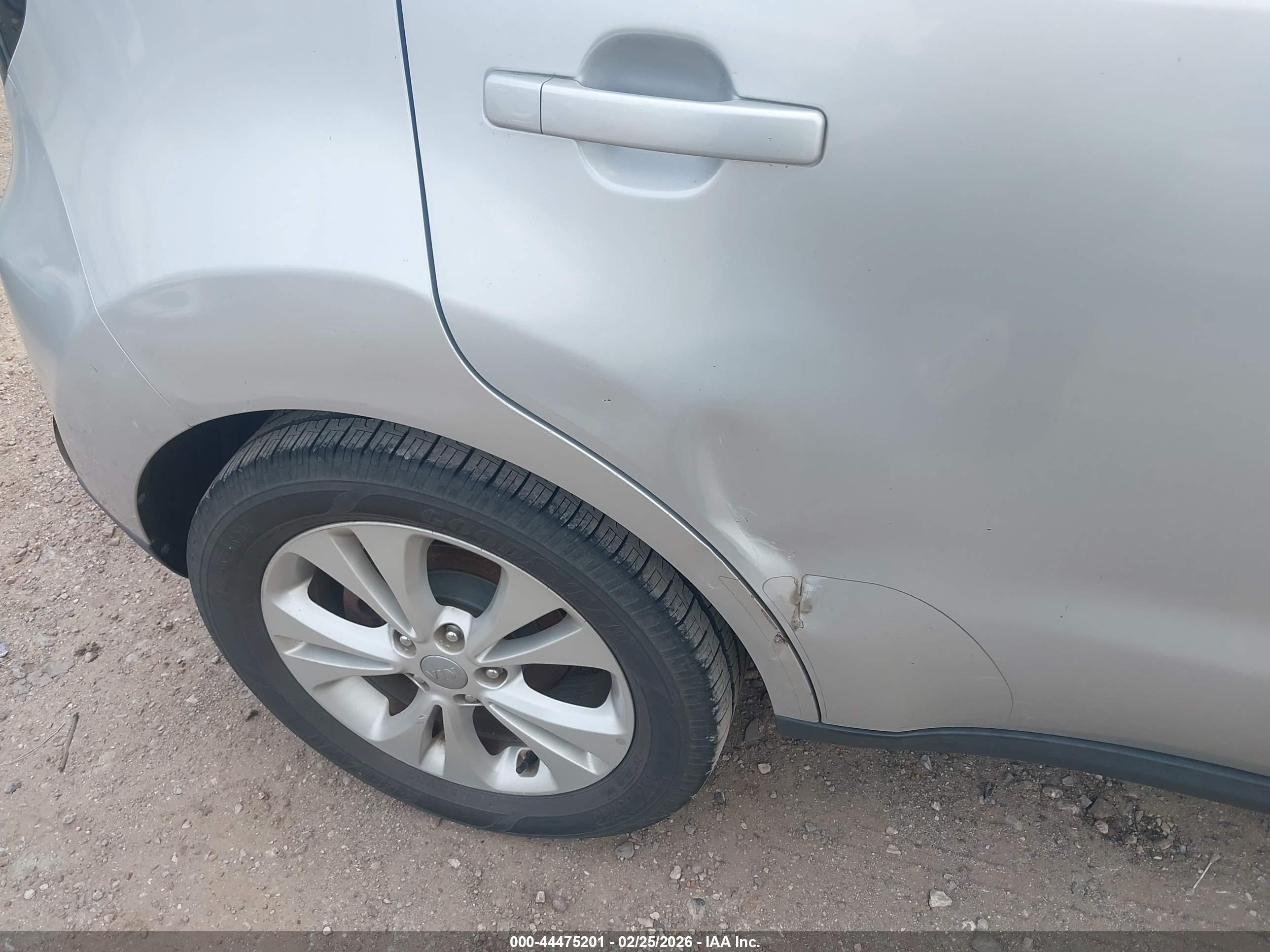 KIA SOUL image 6