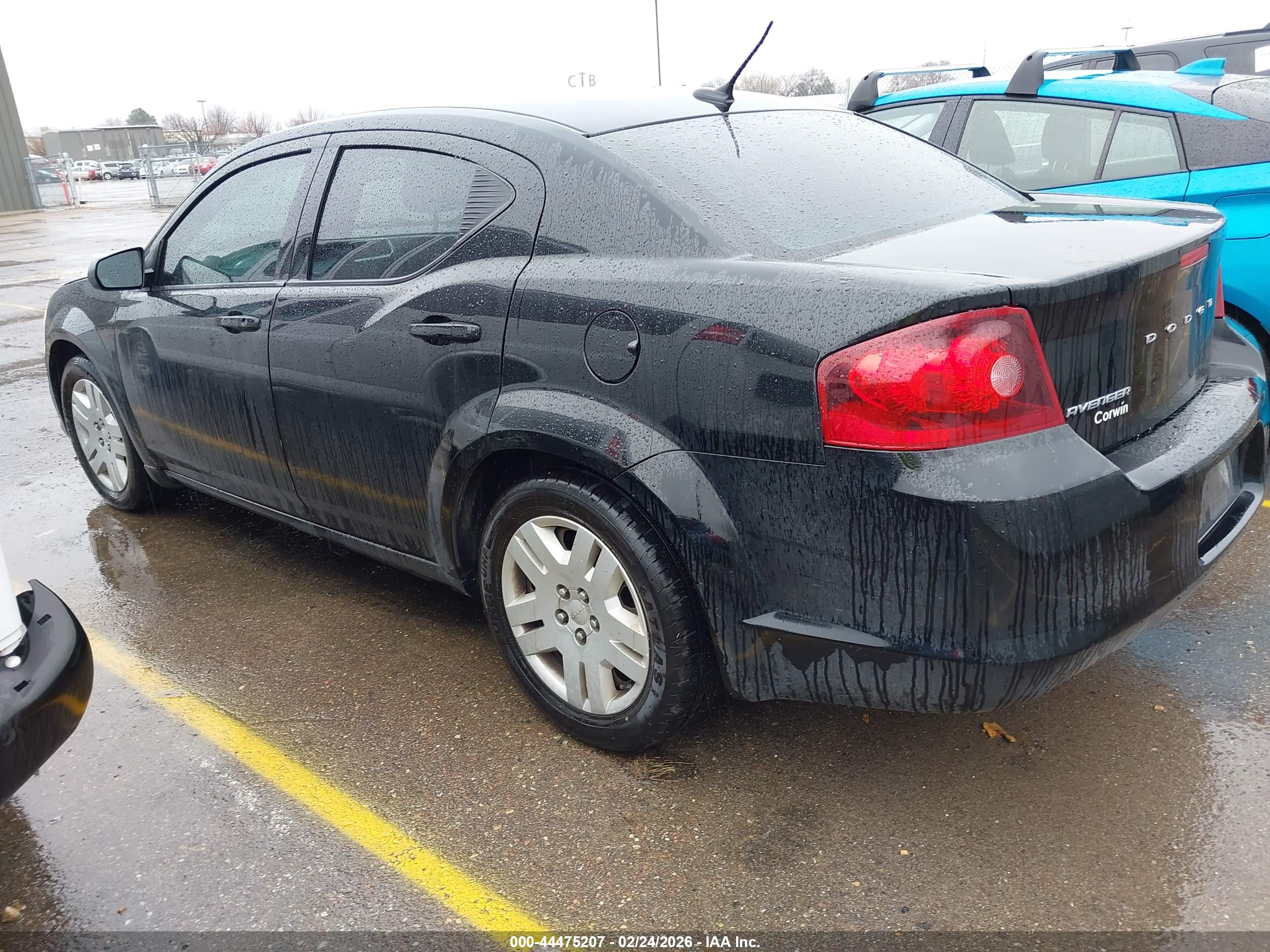 DODGE AVENGER image 3