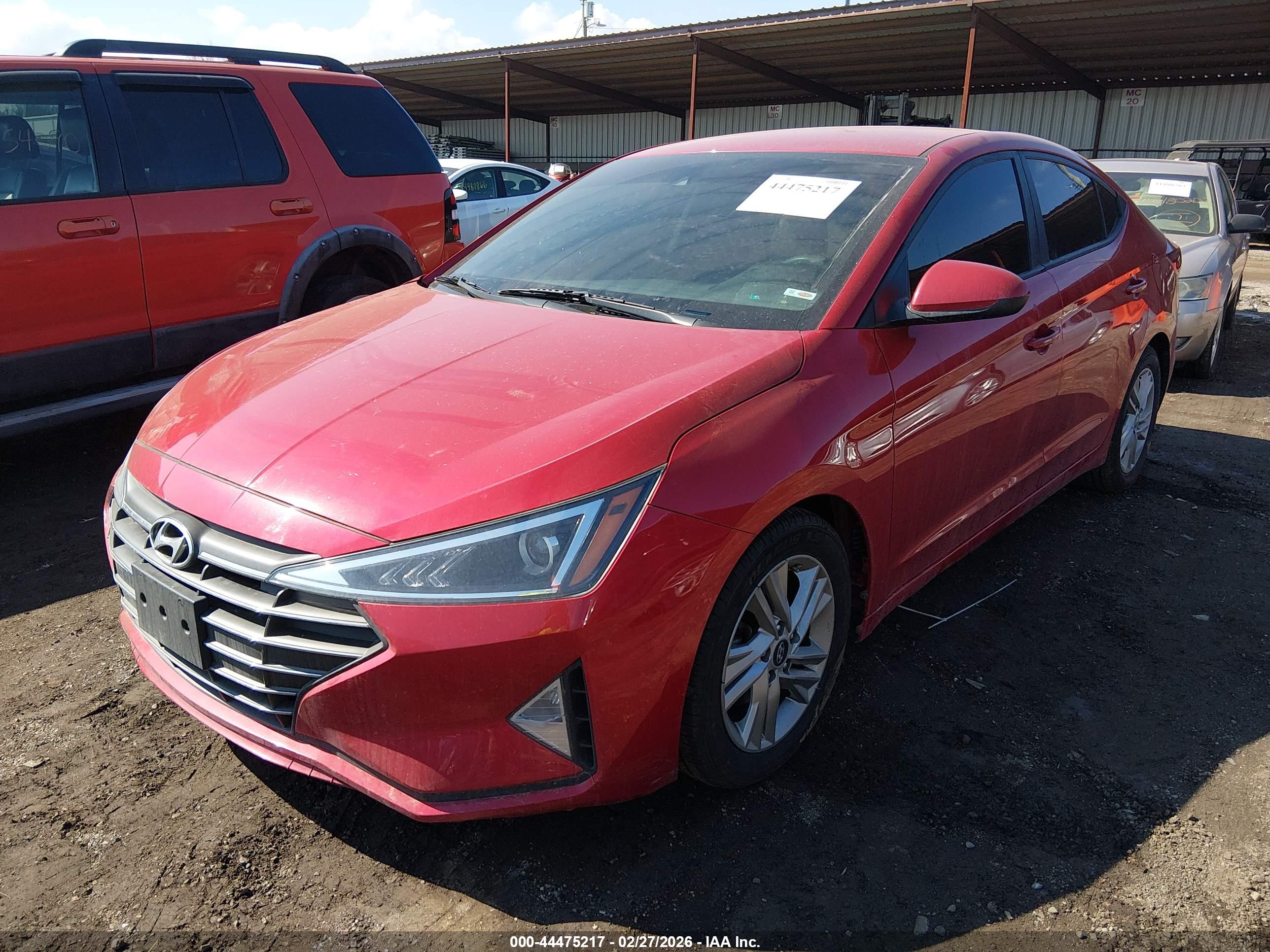 HYUNDAI ELANTRA image 2