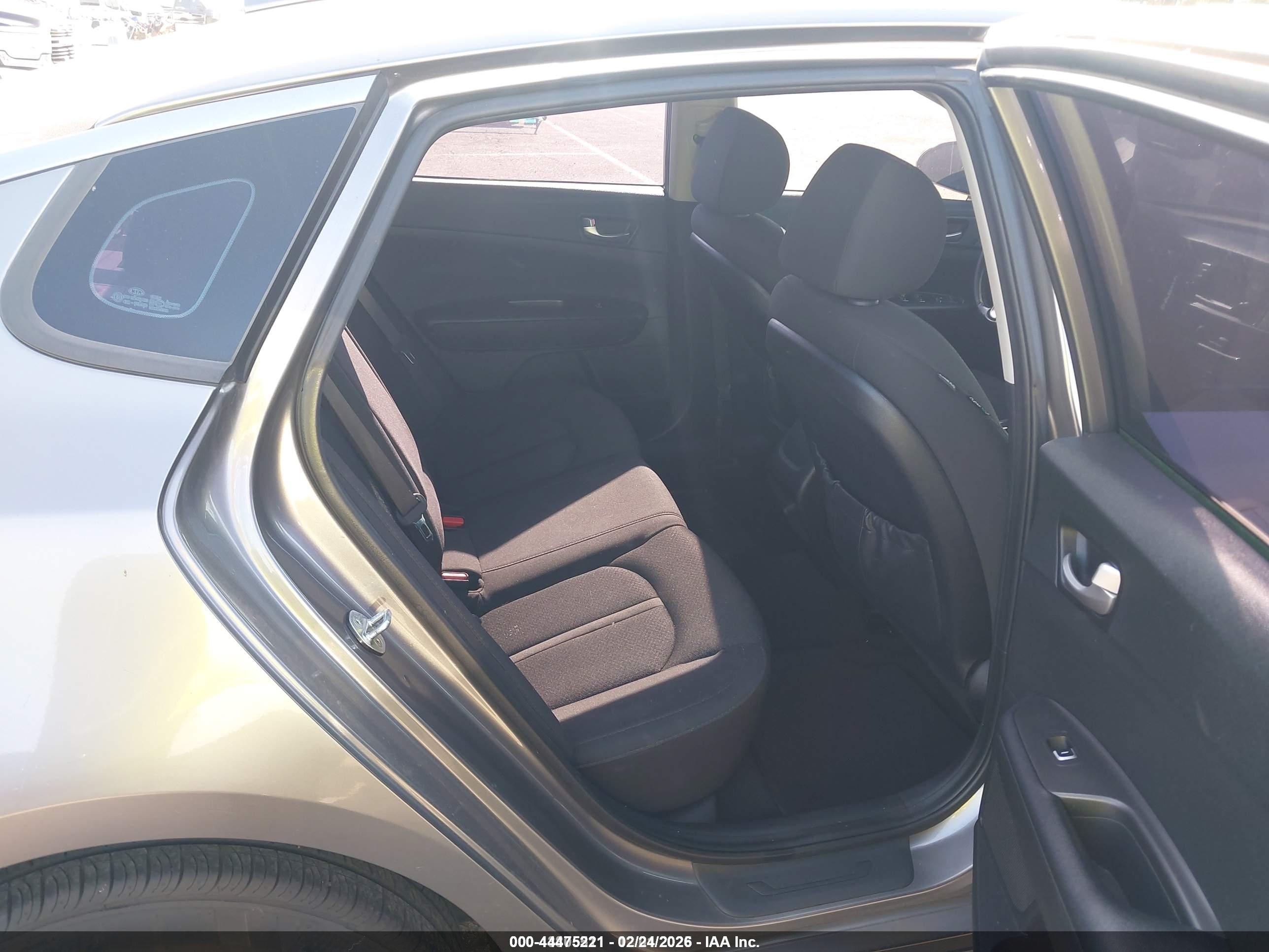 KIA OPTIMA image 8