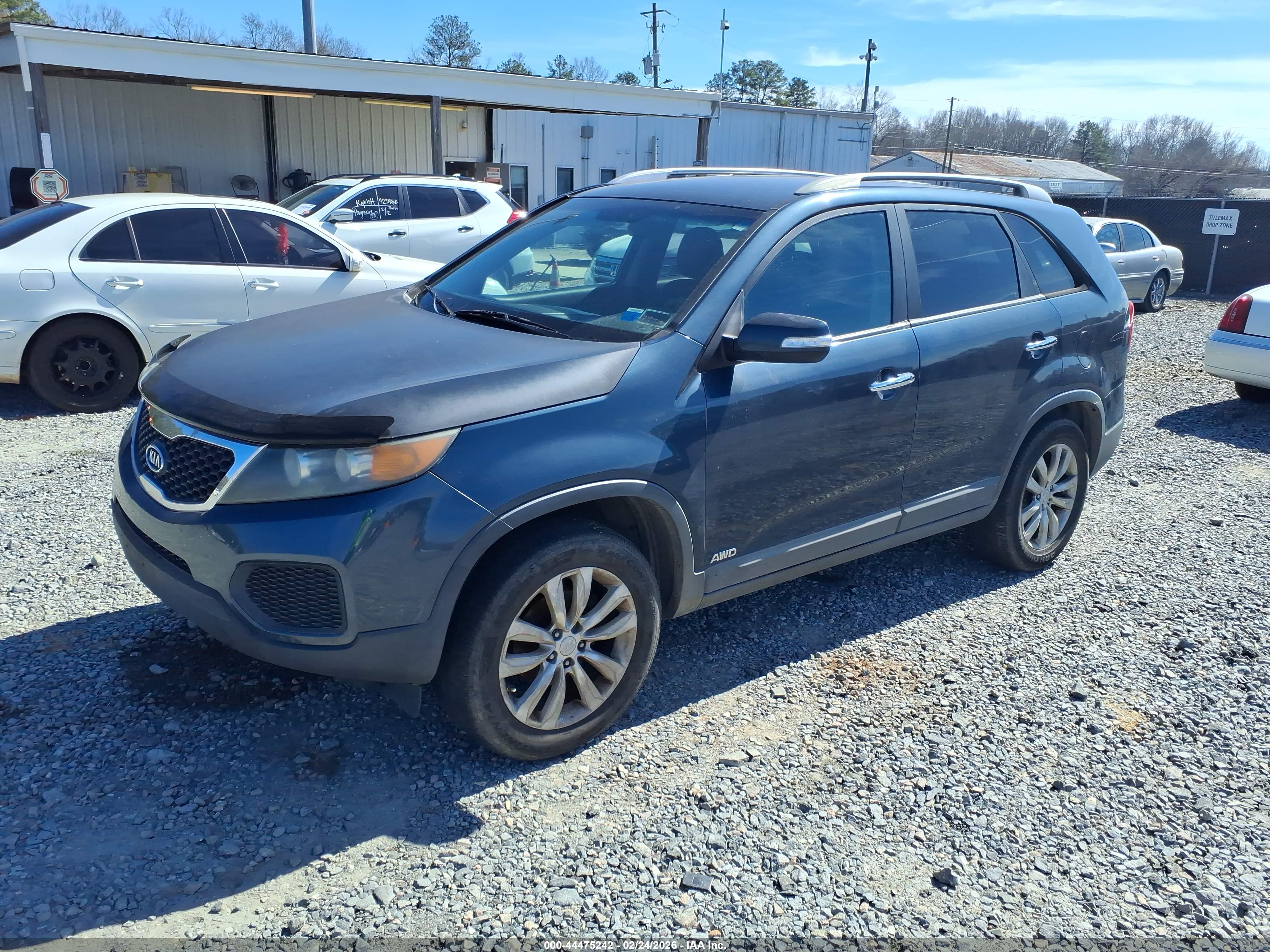 KIA SORENTO image 2