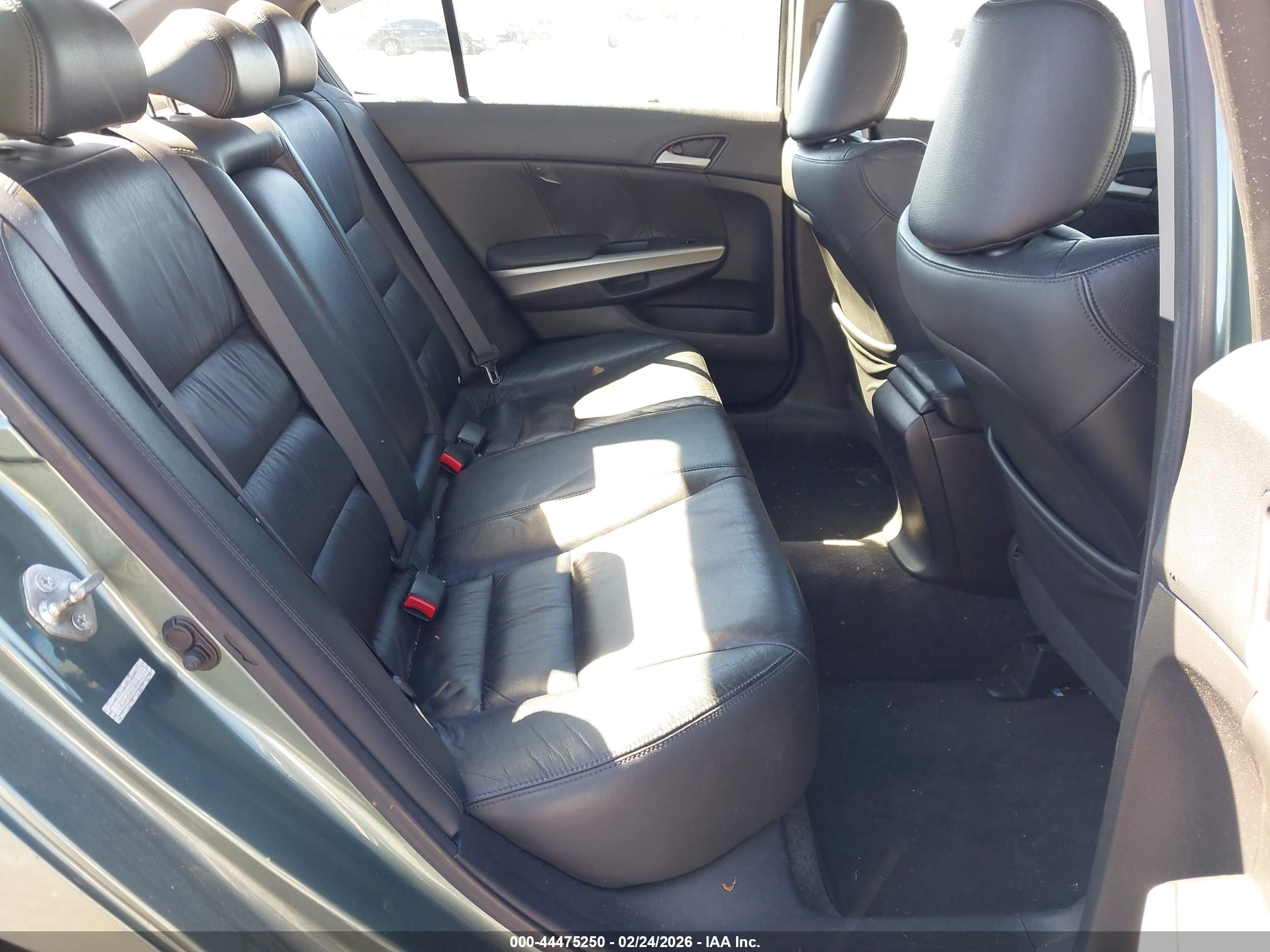 HONDA ACCORD image 8