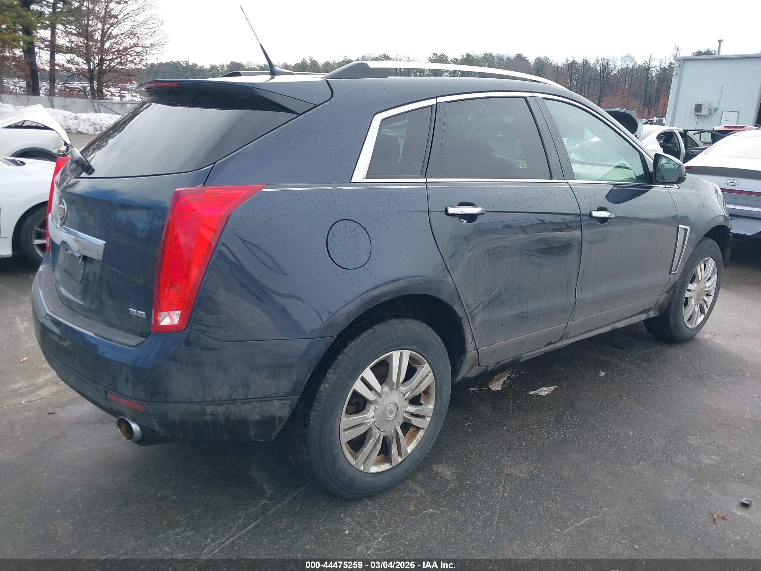 CADILLAC SRX image 4