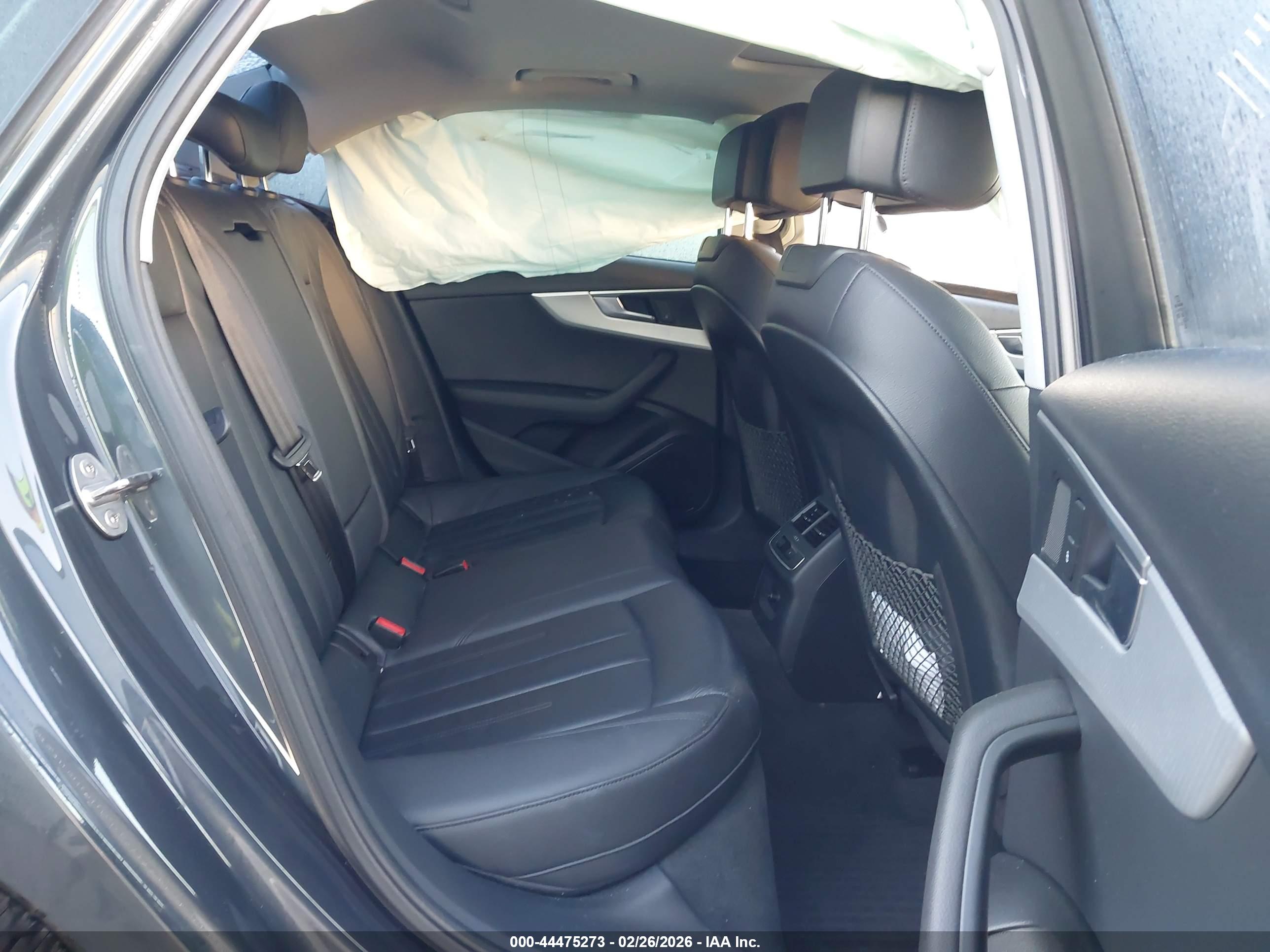 AUDI A4 image 8