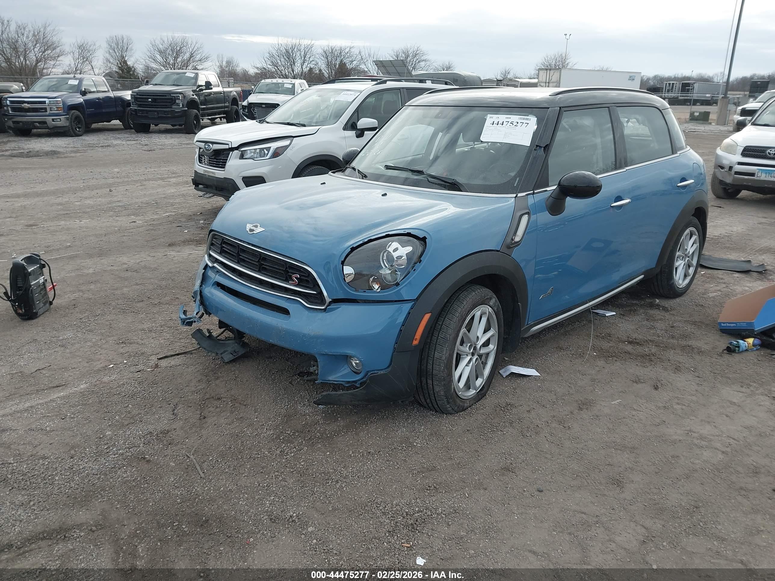 MINI COUNTRYMAN image 2