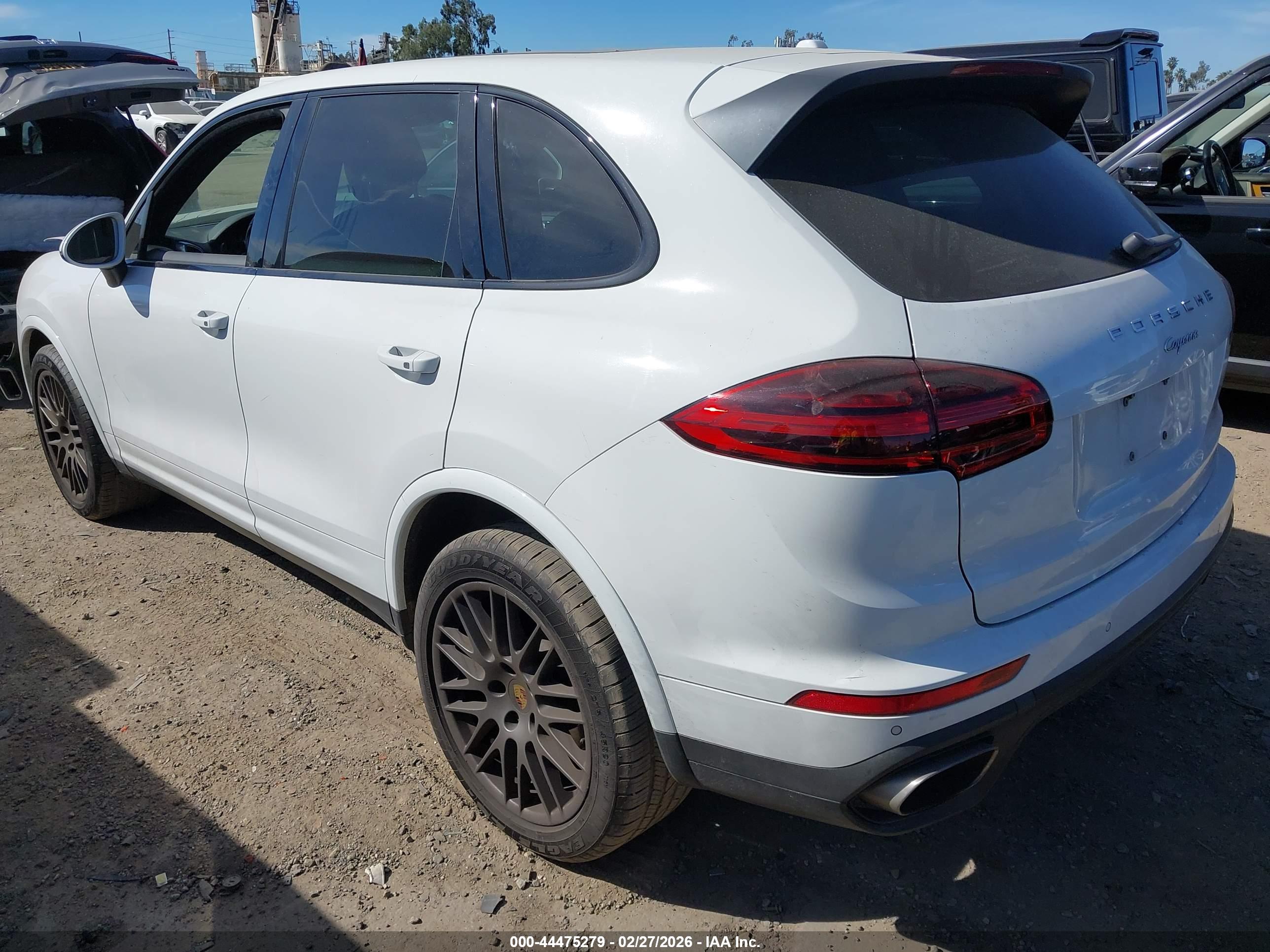 PORSCHE CAYENNE image 3