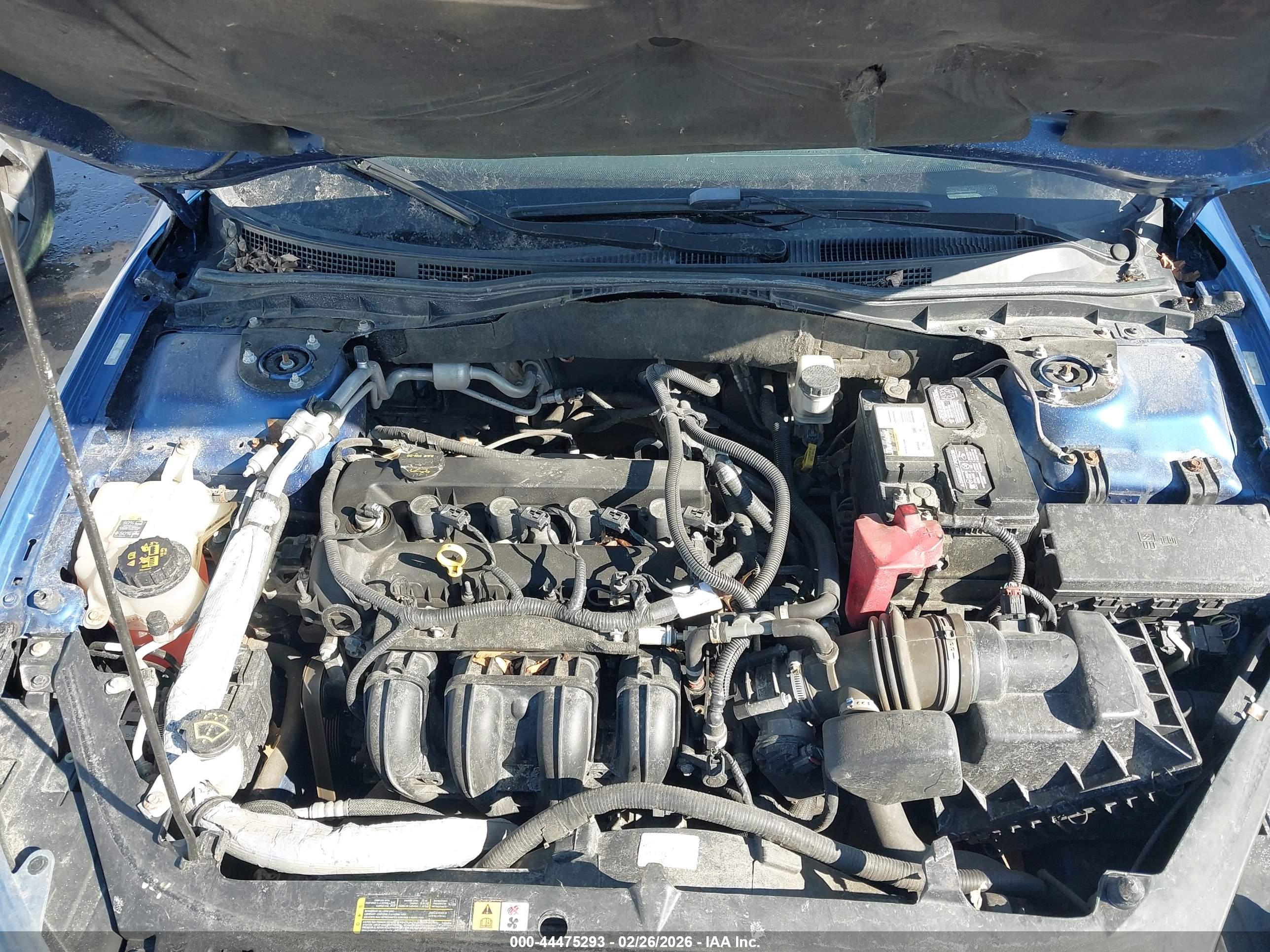 FORD FUSION image 10