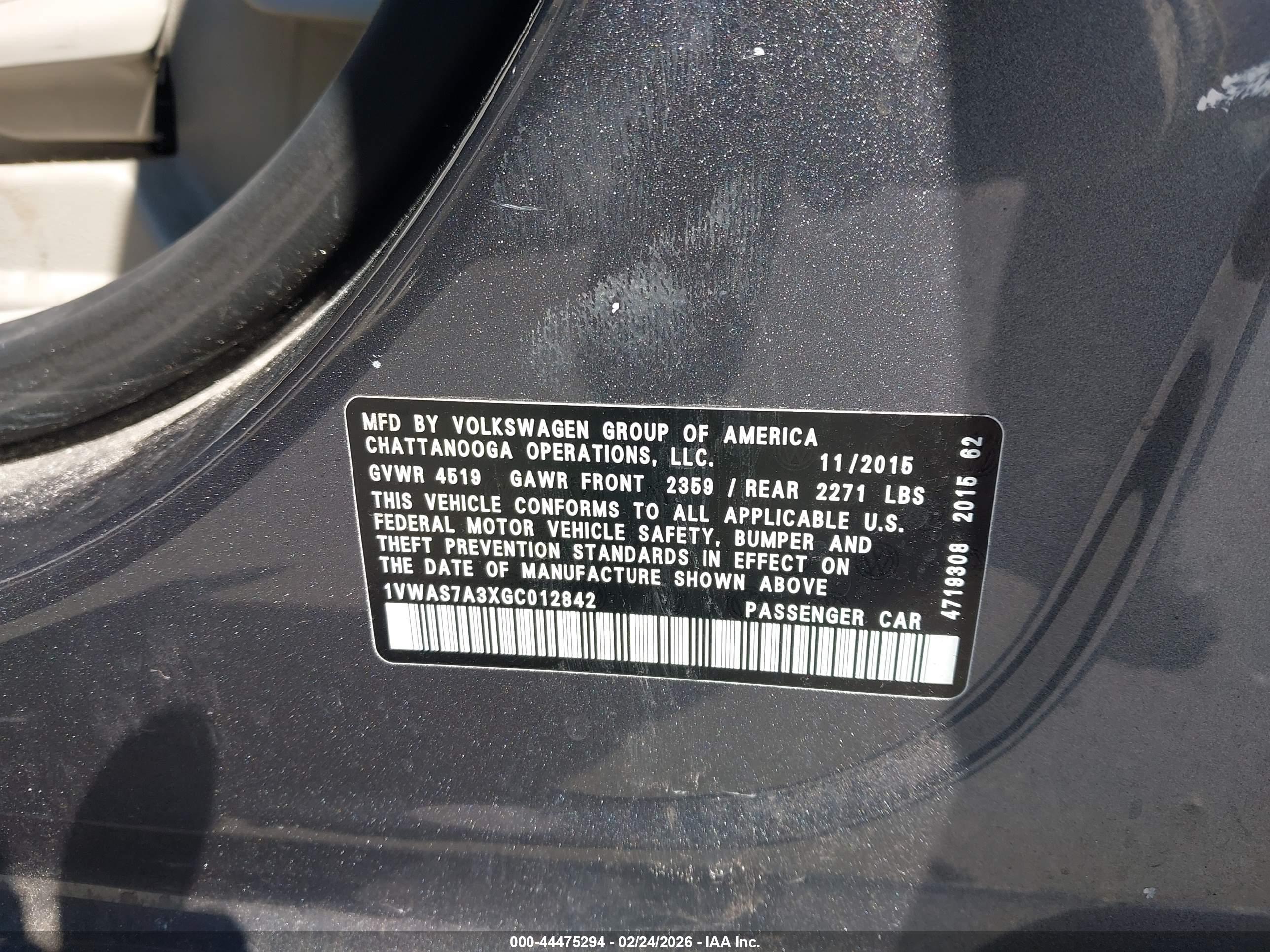 VOLKSWAGEN PASSAT image 9