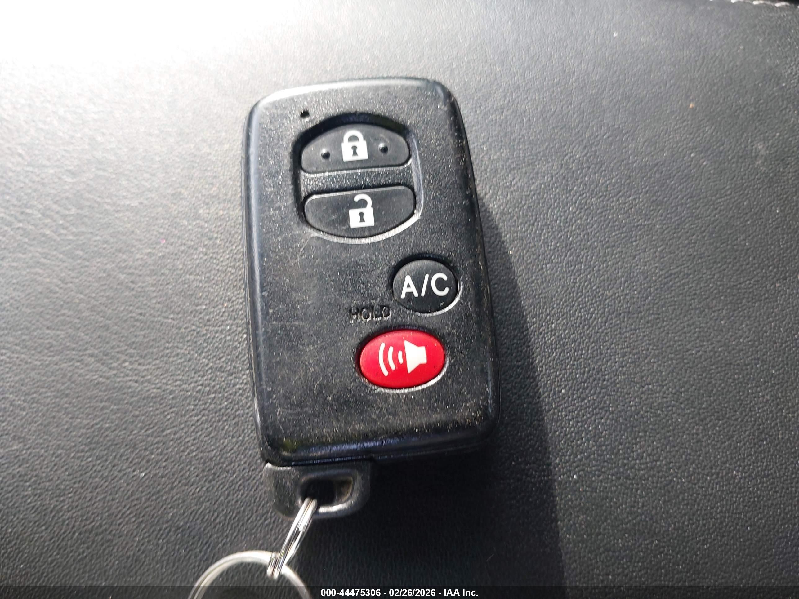 TOYOTA PRIUS image 11