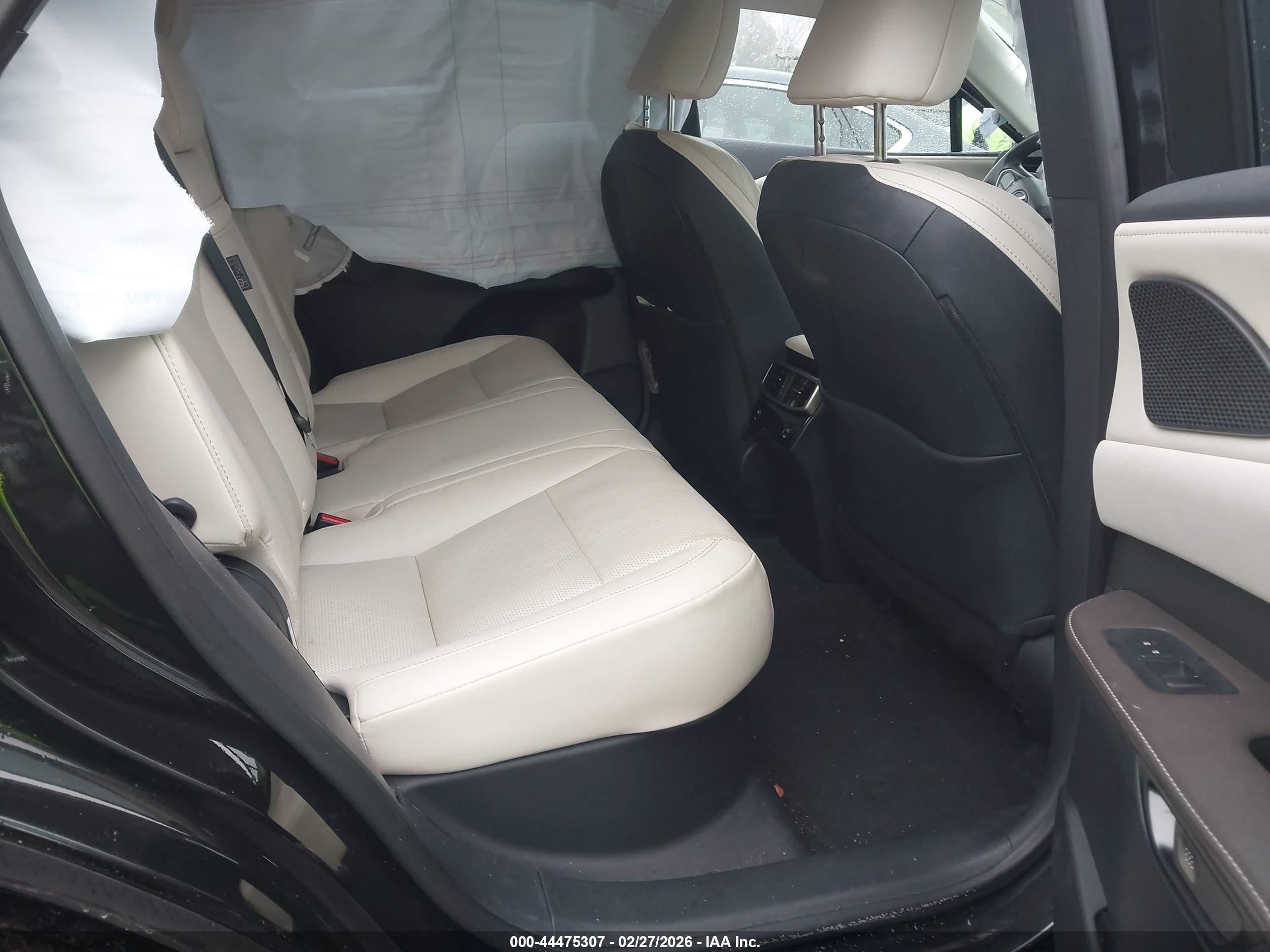 LEXUS RX image 8