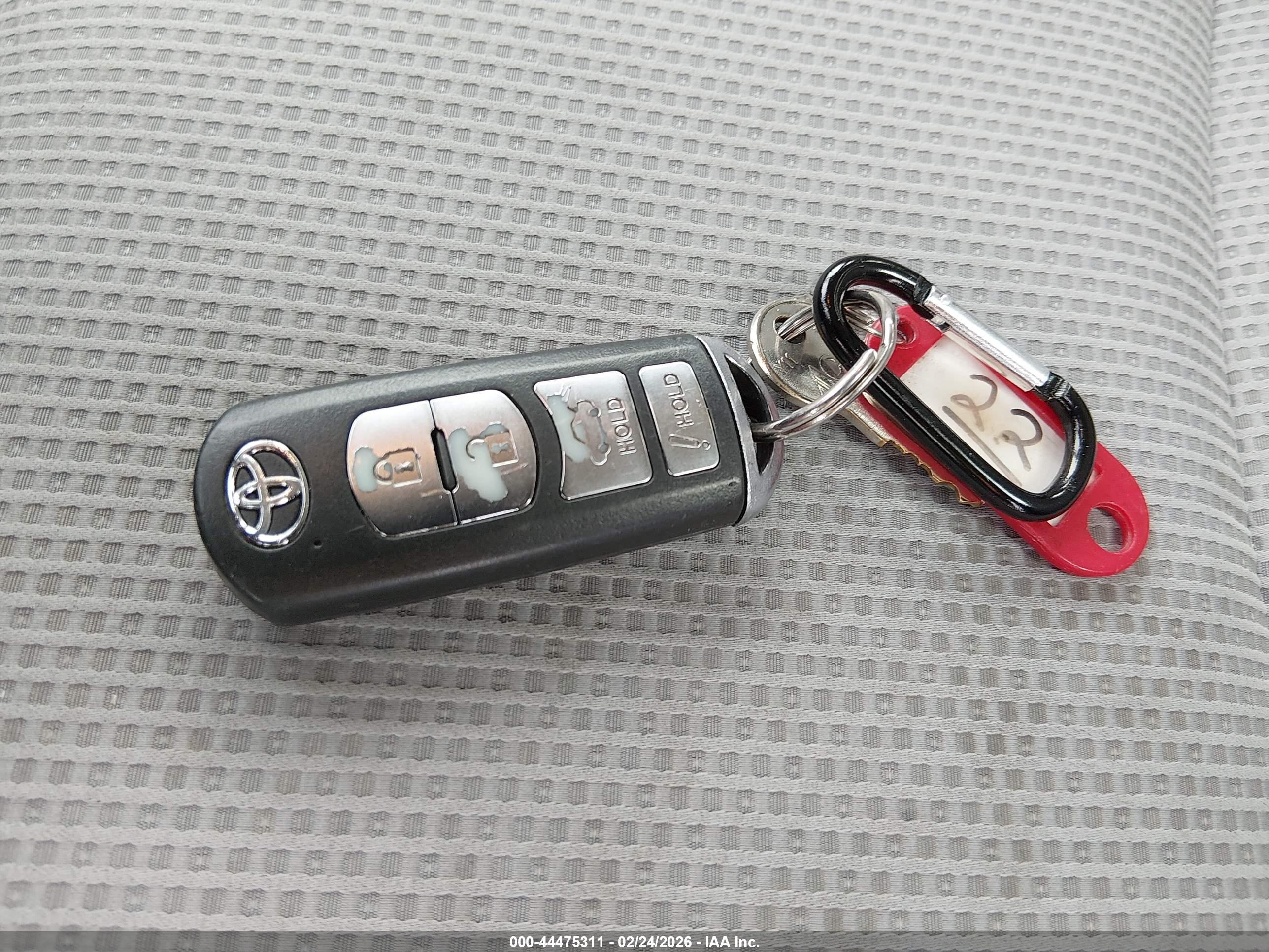 TOYOTA YARIS image 11