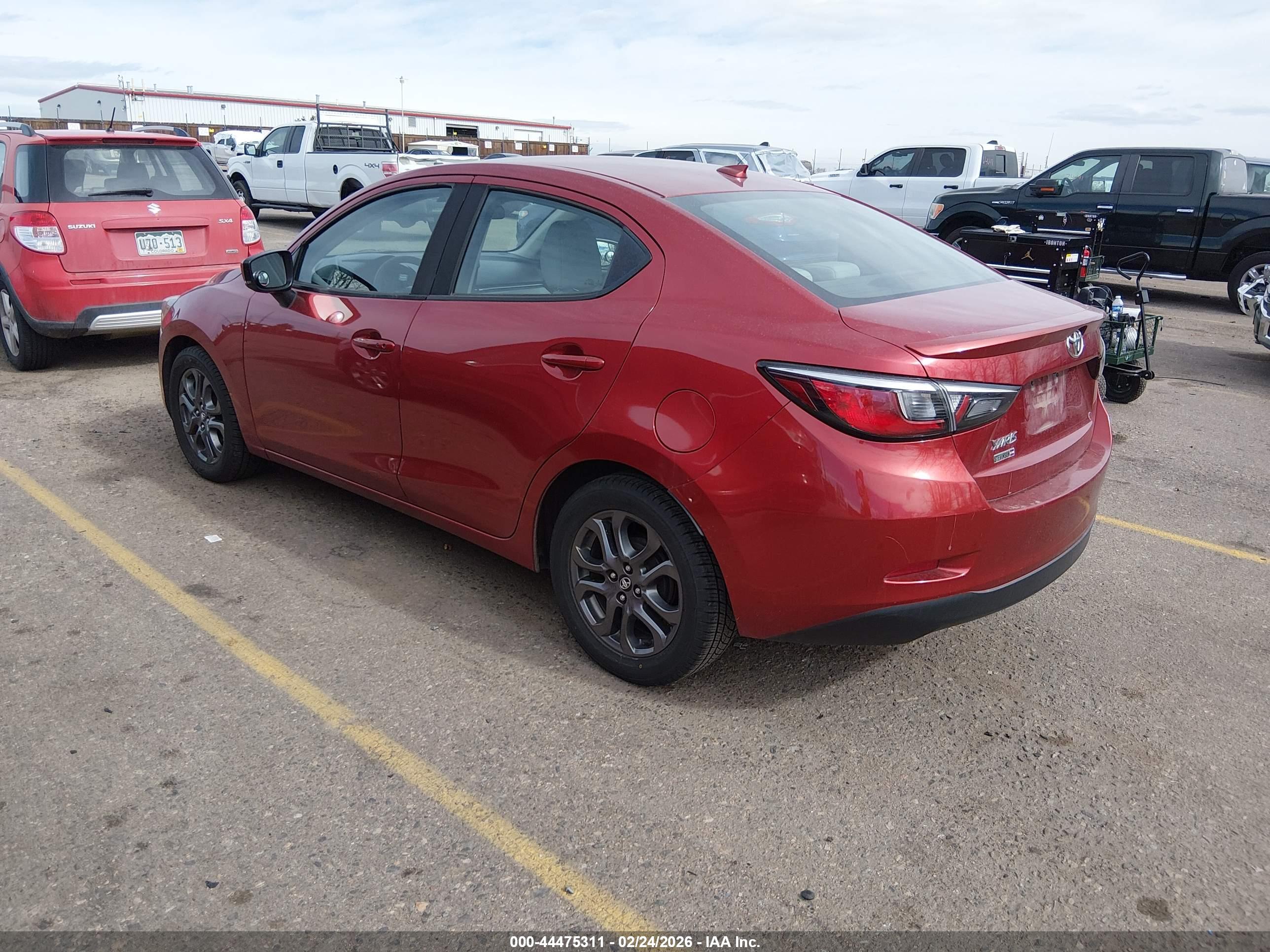 TOYOTA YARIS image 3