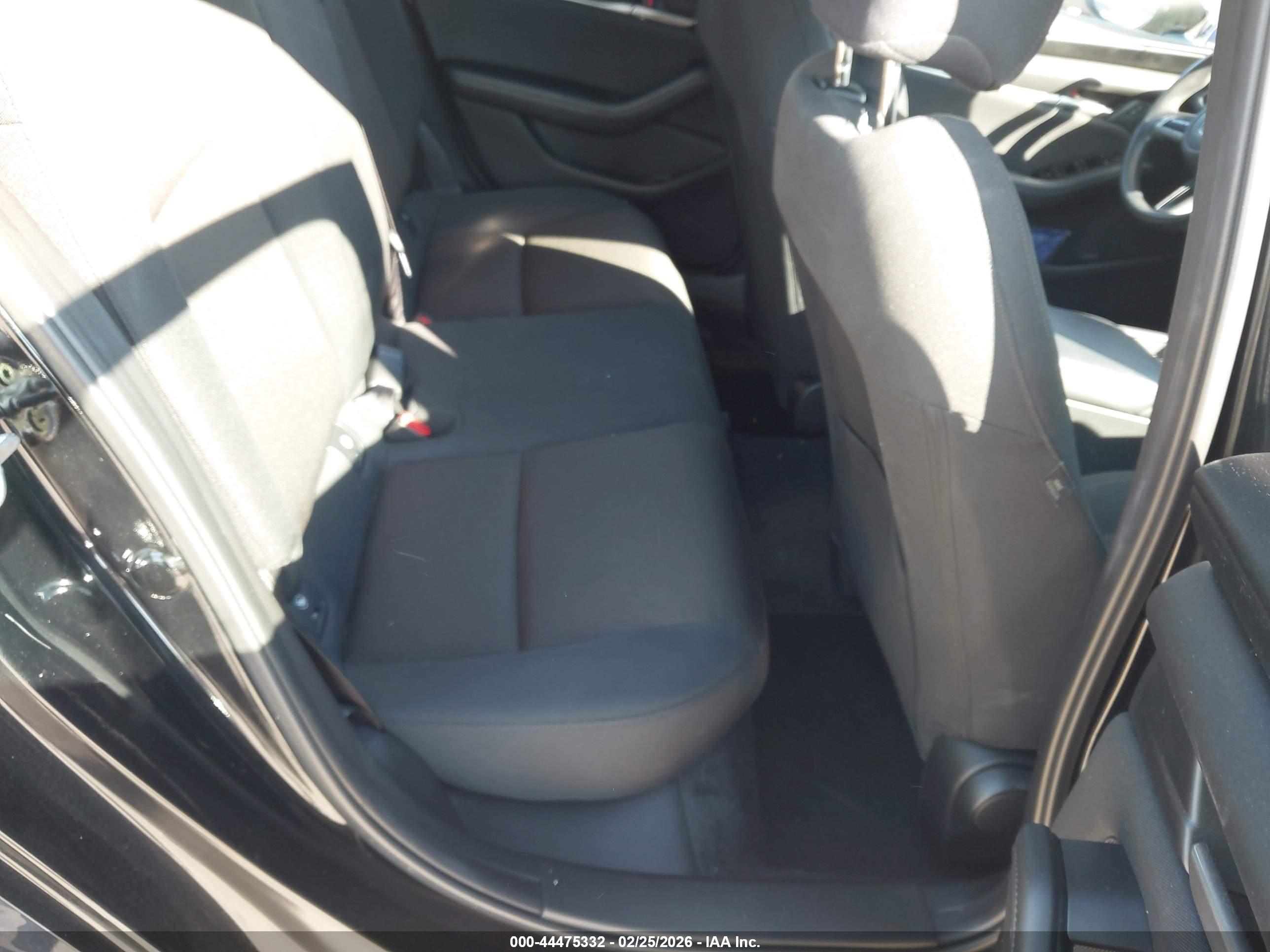 MAZDA MAZDA3 image 8