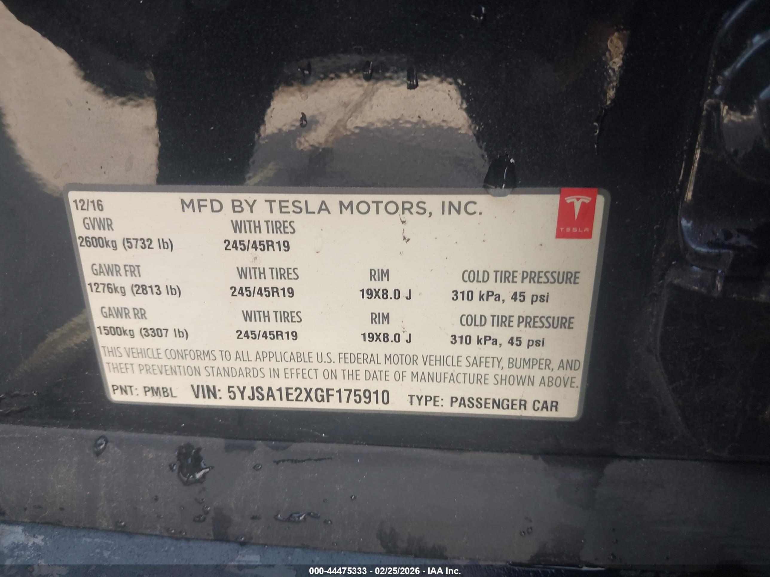 TESLA MODEL image 9