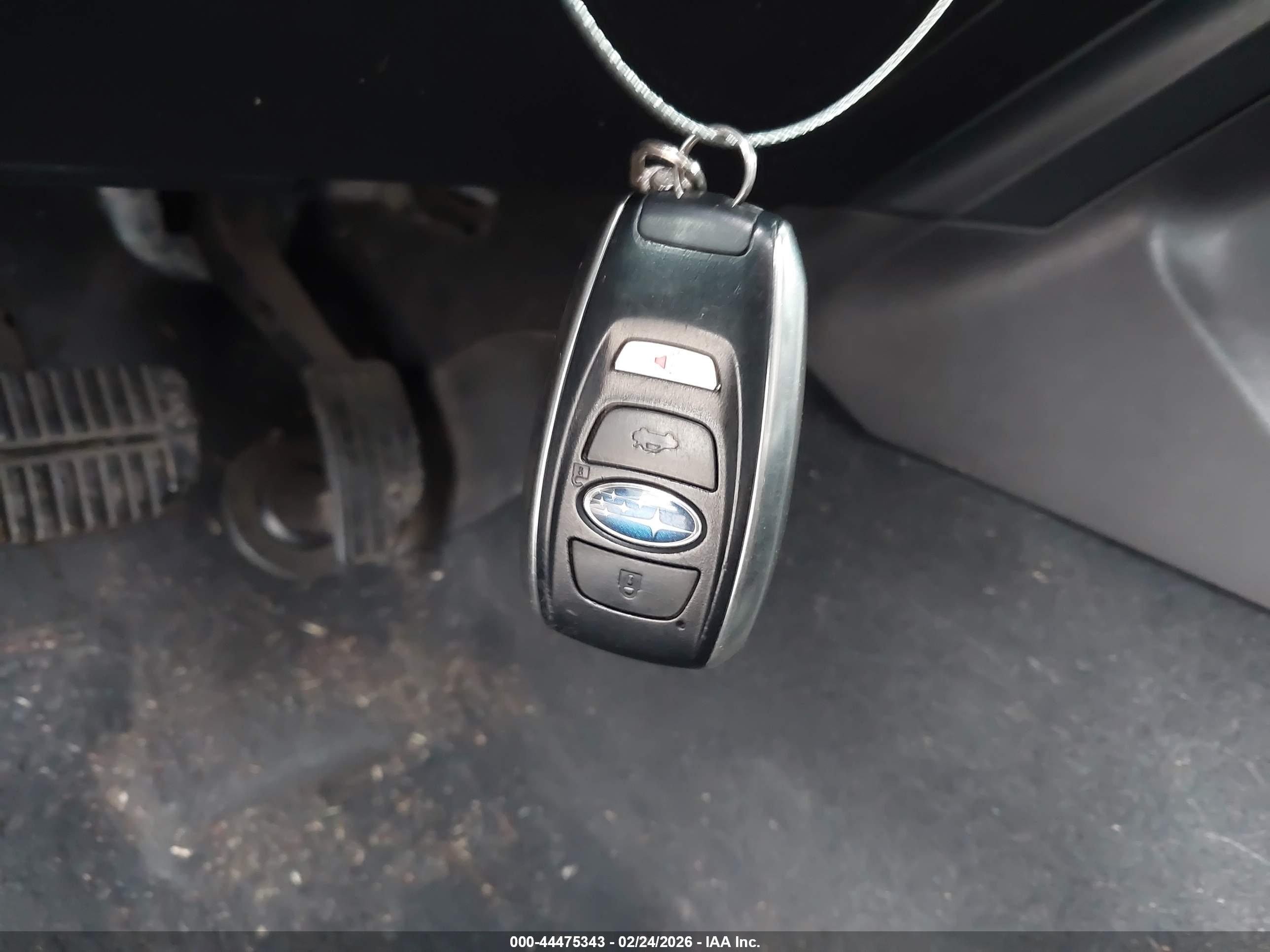 SUBARU OUTBACK image 11