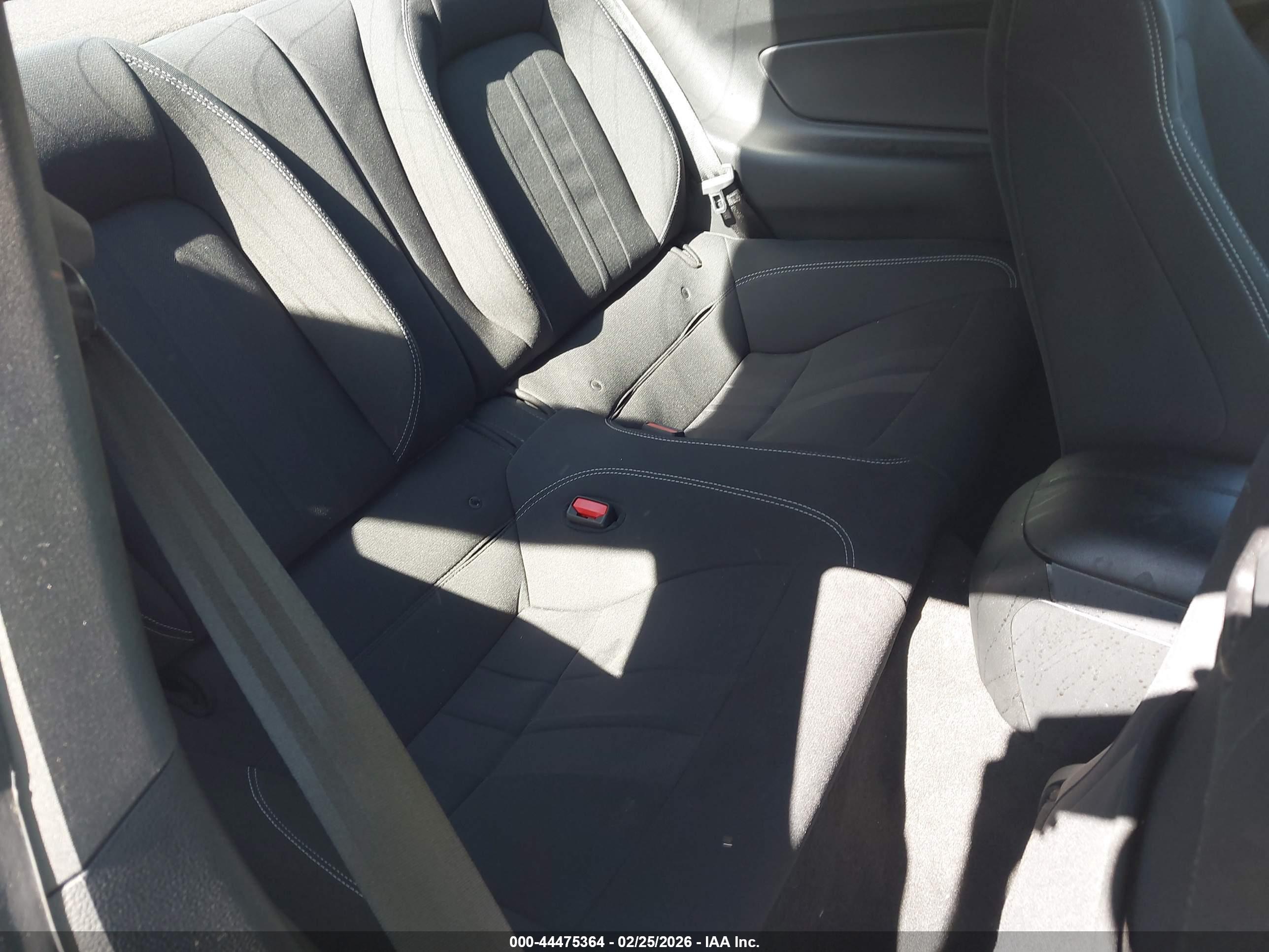 FORD MUSTANG image 8