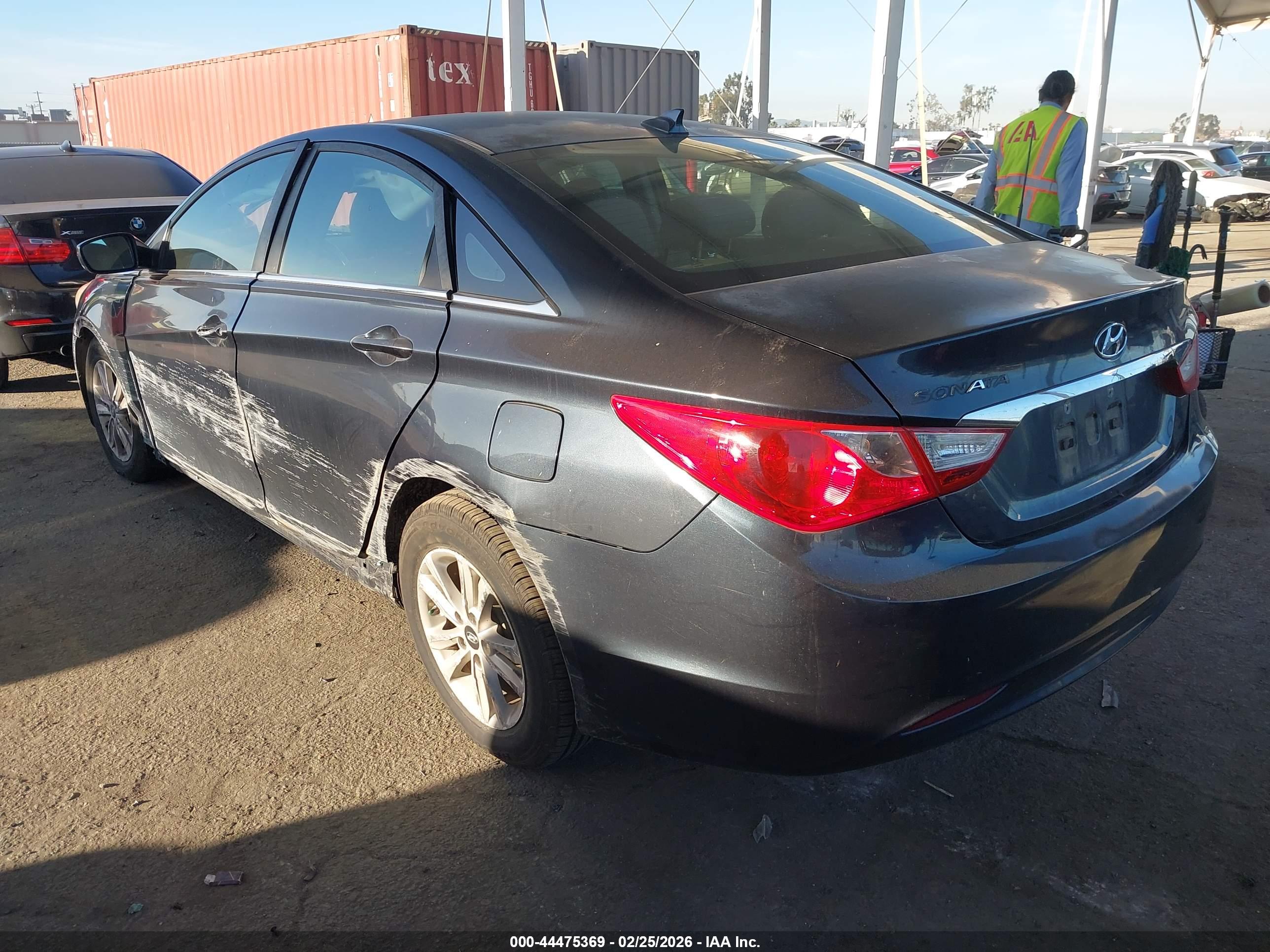 HYUNDAI SONATA image 3