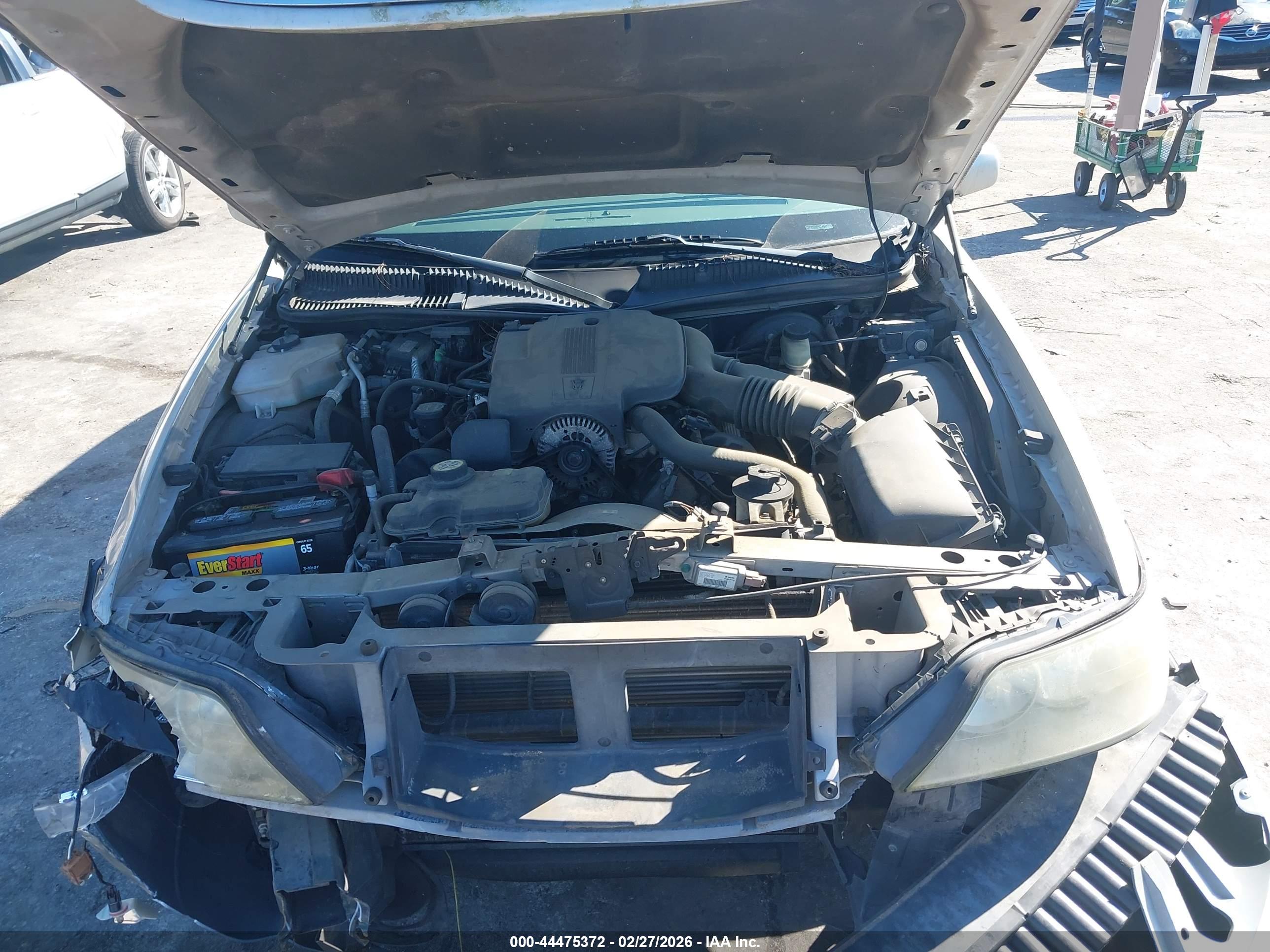 LINCOLN TOWN image 10