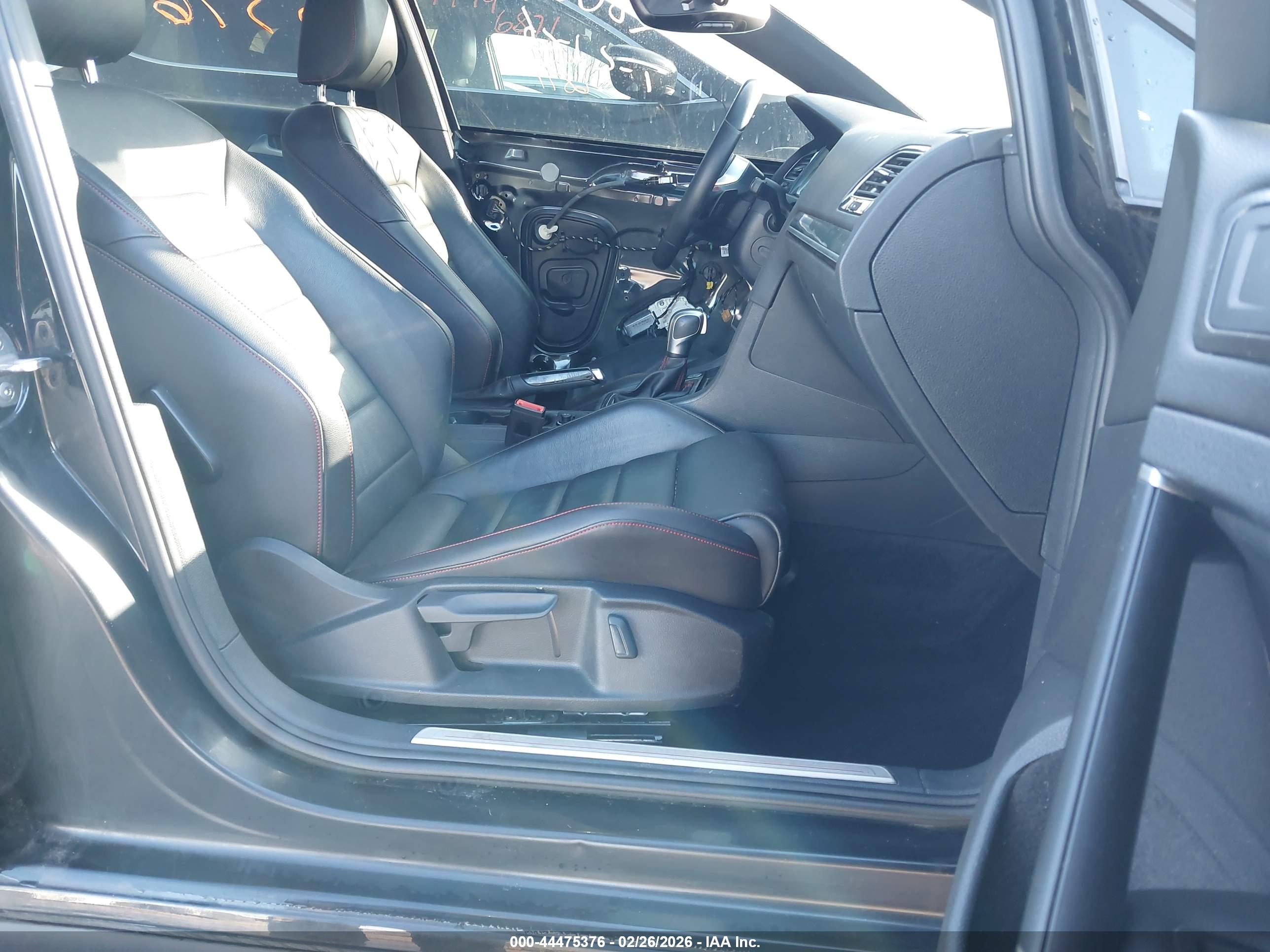 VOLKSWAGEN GOLF image 5
