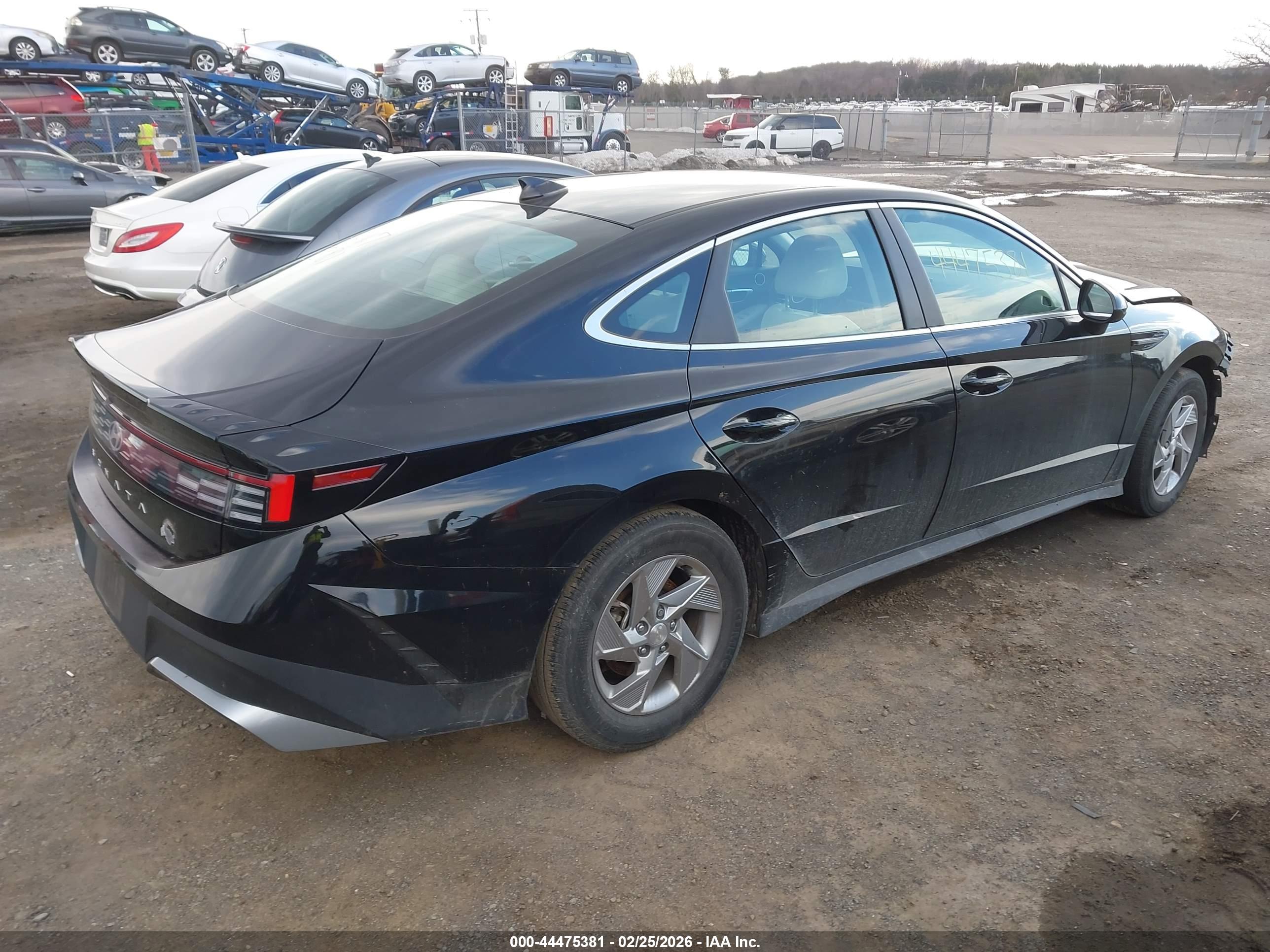HYUNDAI SONATA image 4