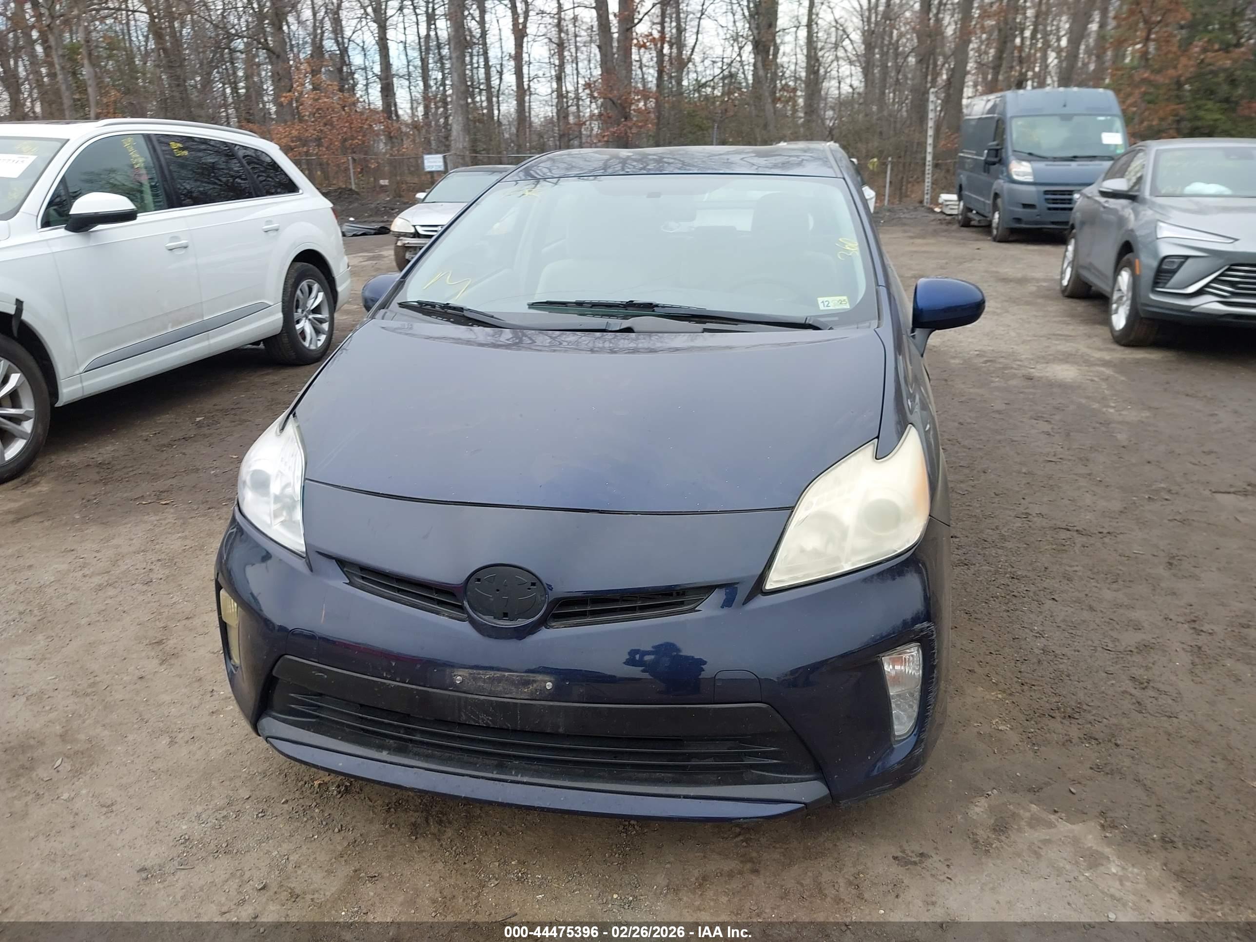TOYOTA PRIUS image 6