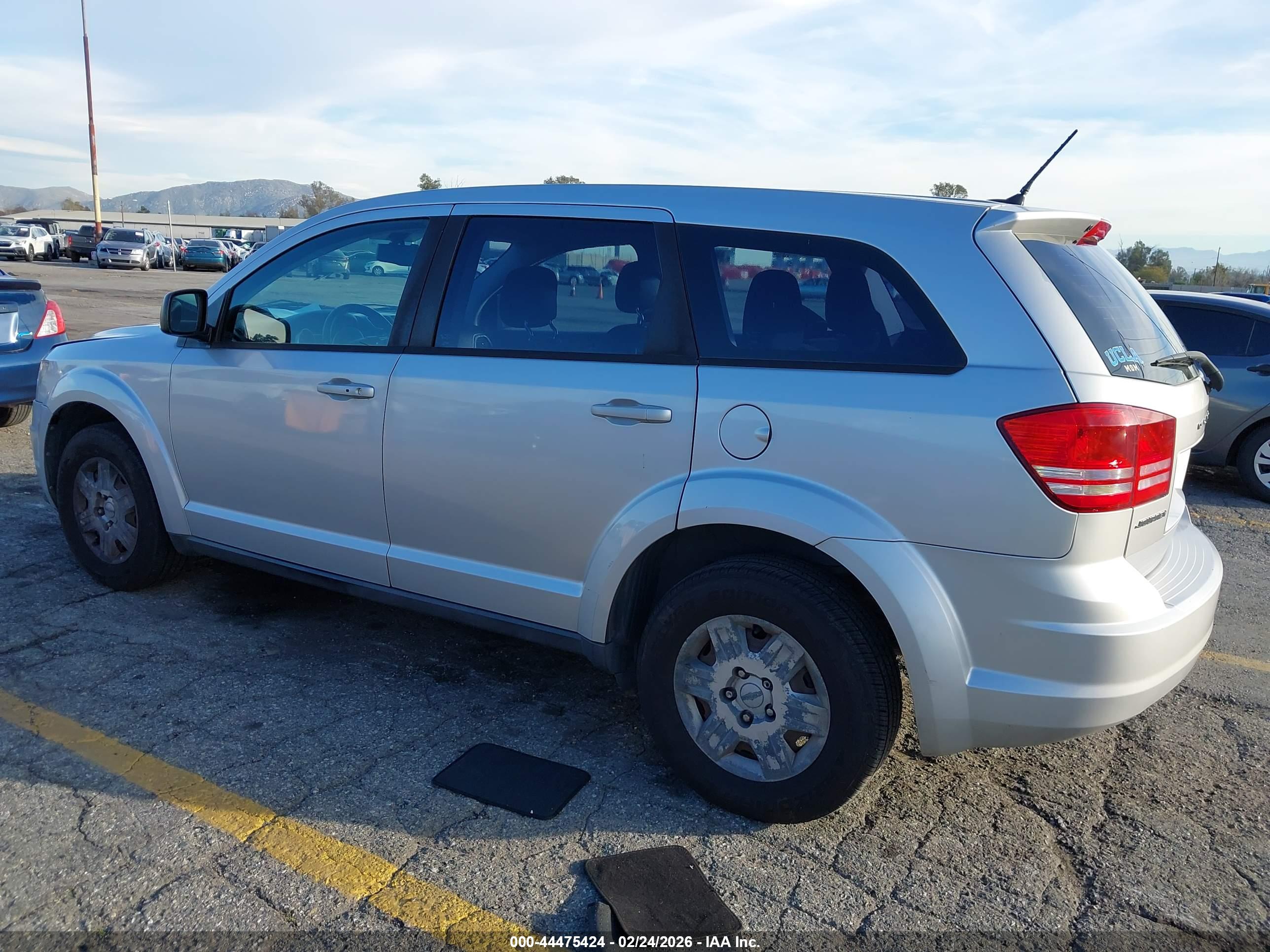 DODGE JOURNEY image 3