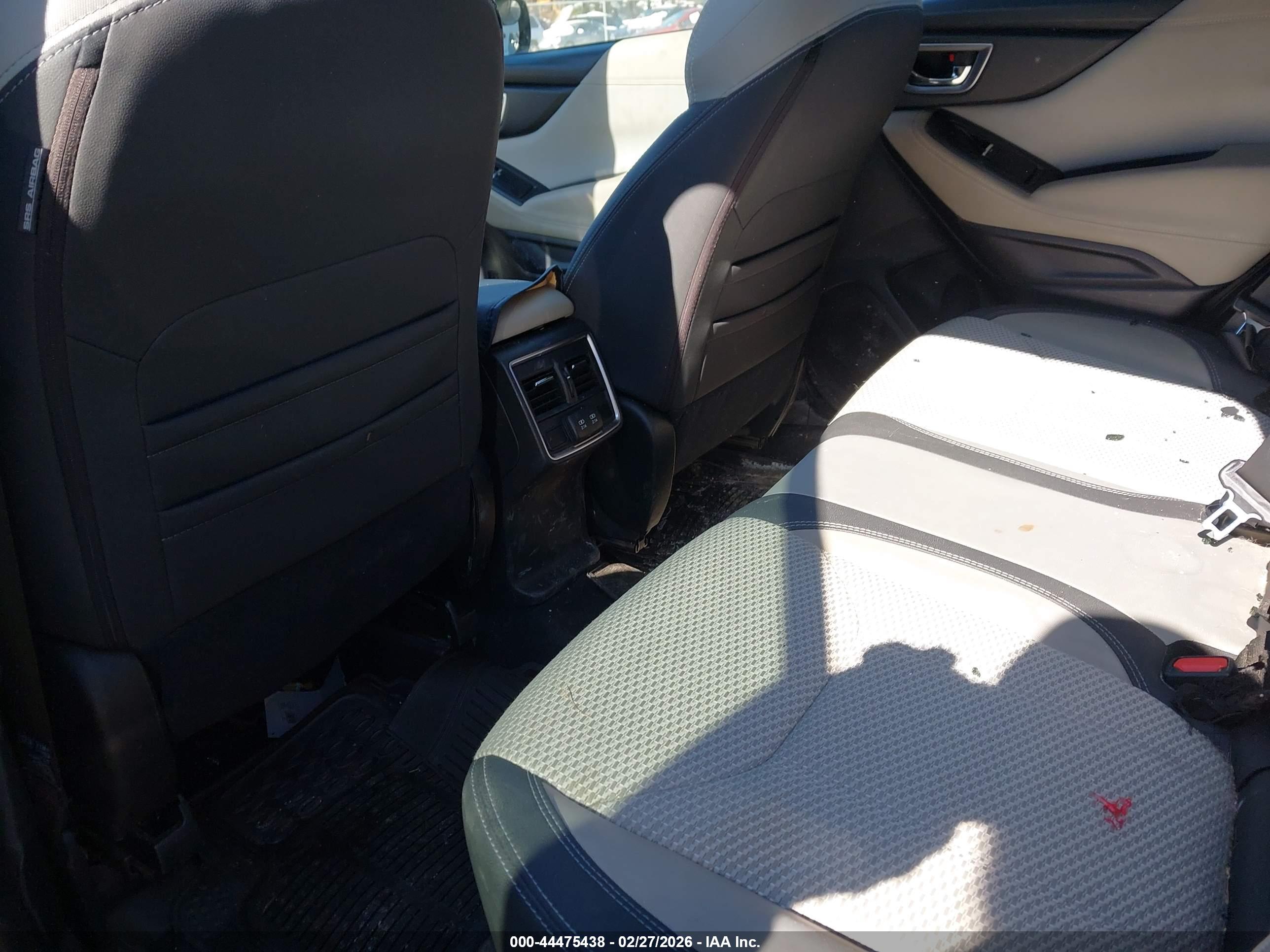 SUBARU FORESTER image 8