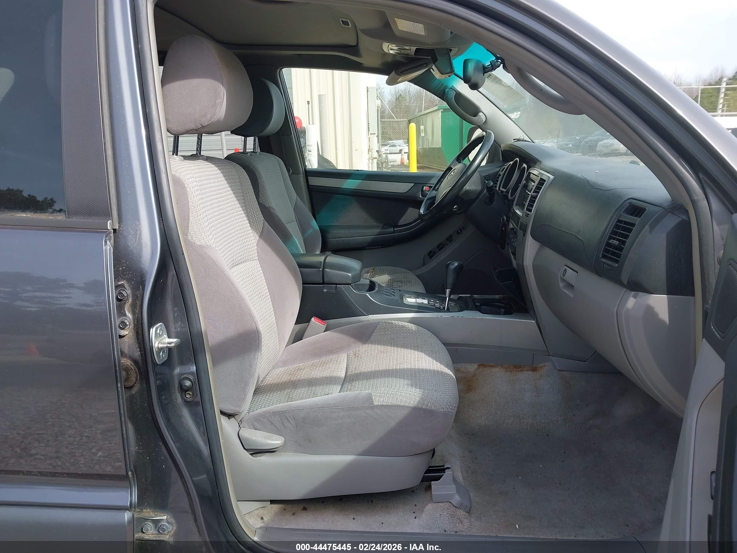 TOYOTA 4RUNNER image 5
