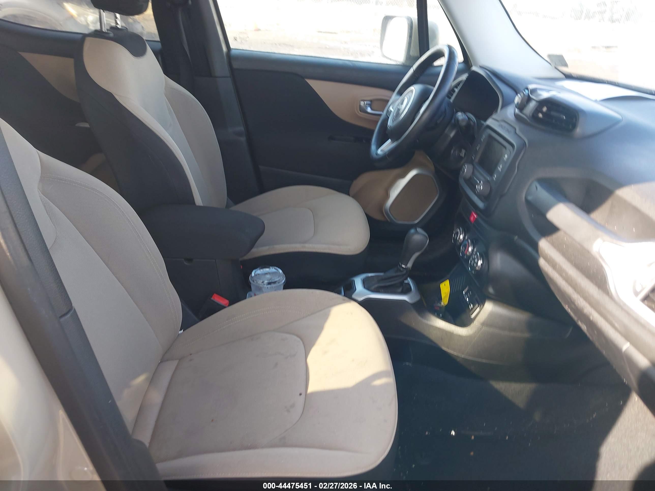 JEEP RENEGADE image 5