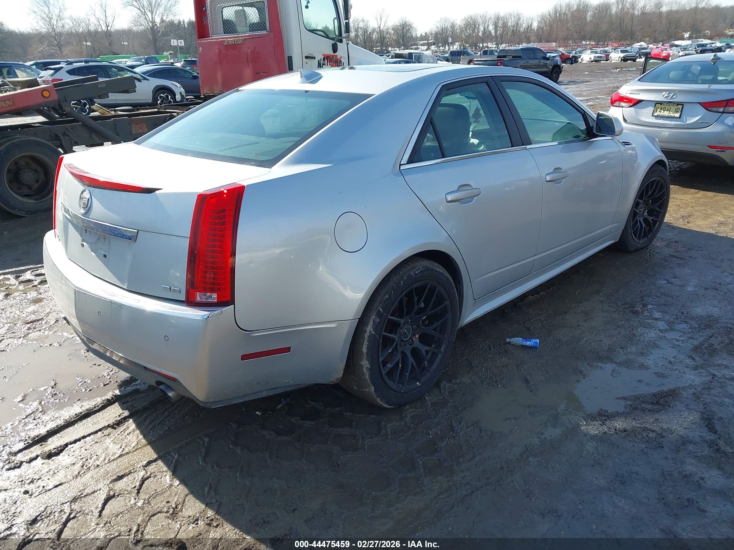 CADILLAC CTS image 4