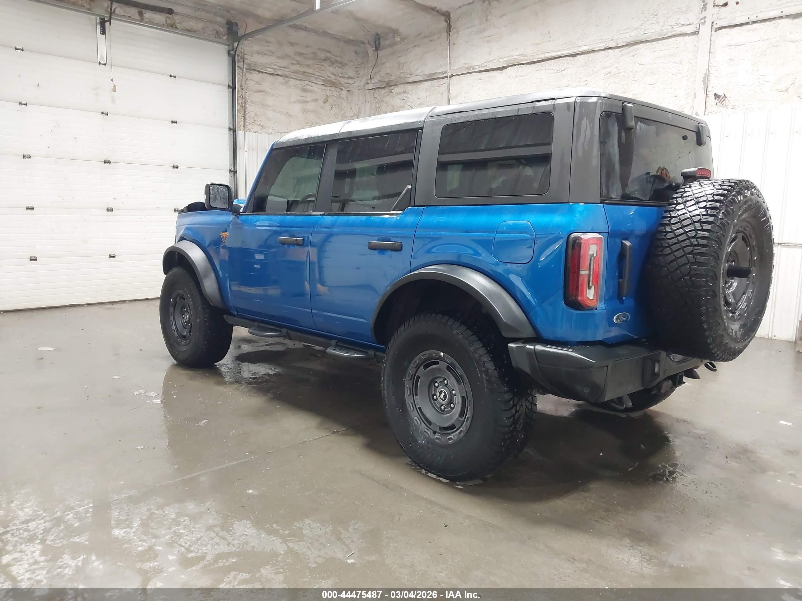 FORD BRONCO image 3