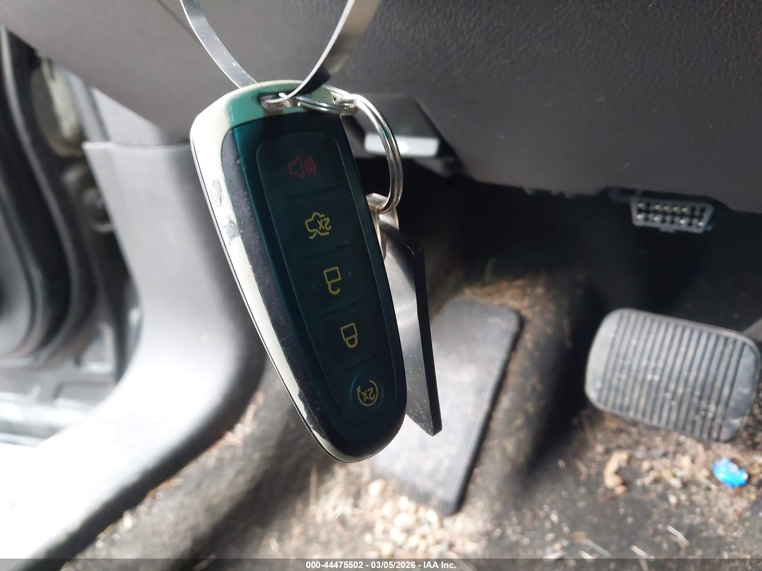 FORD EXPLORER image 11