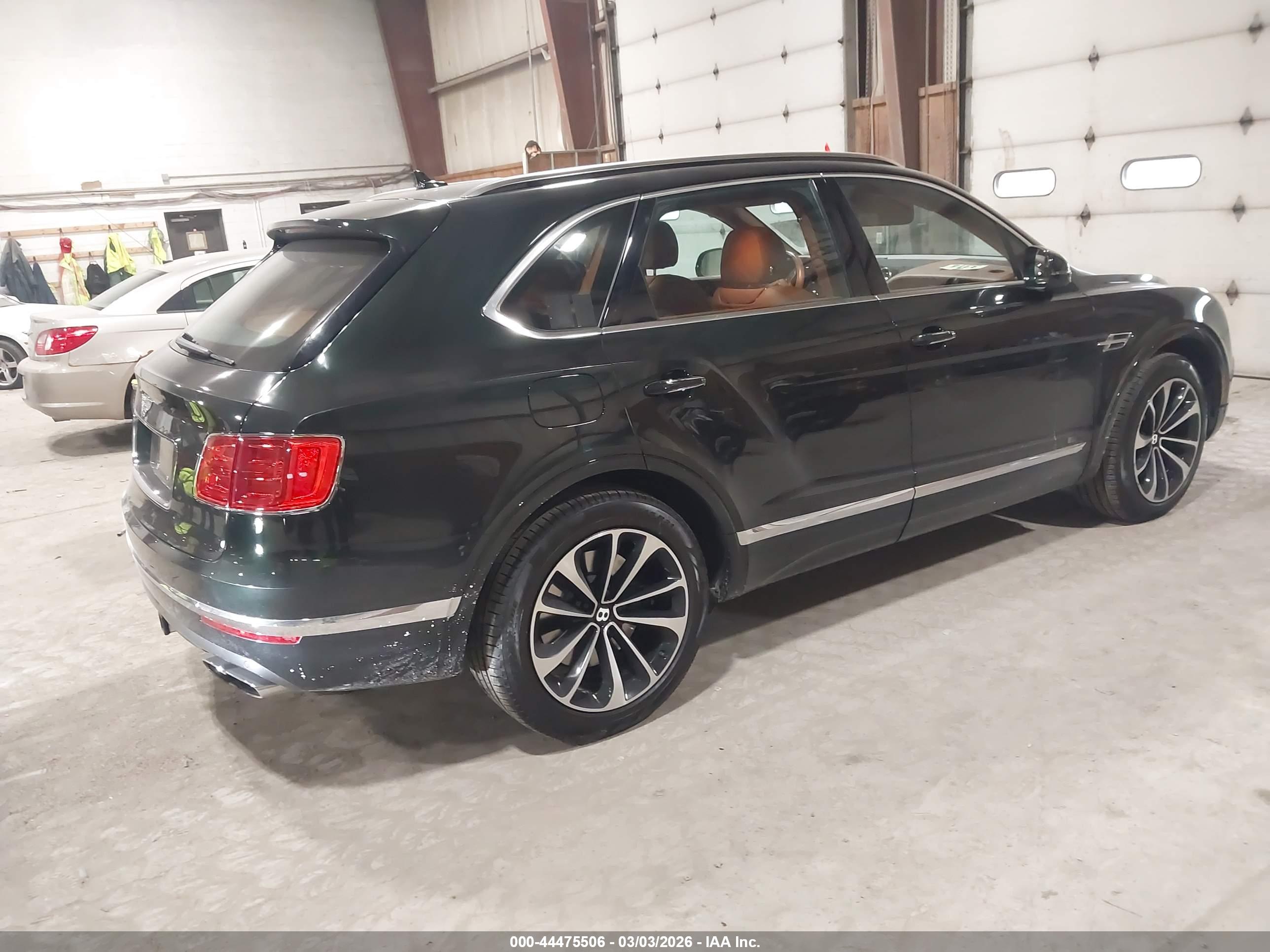 BENTLEY BENTAYGA image 4