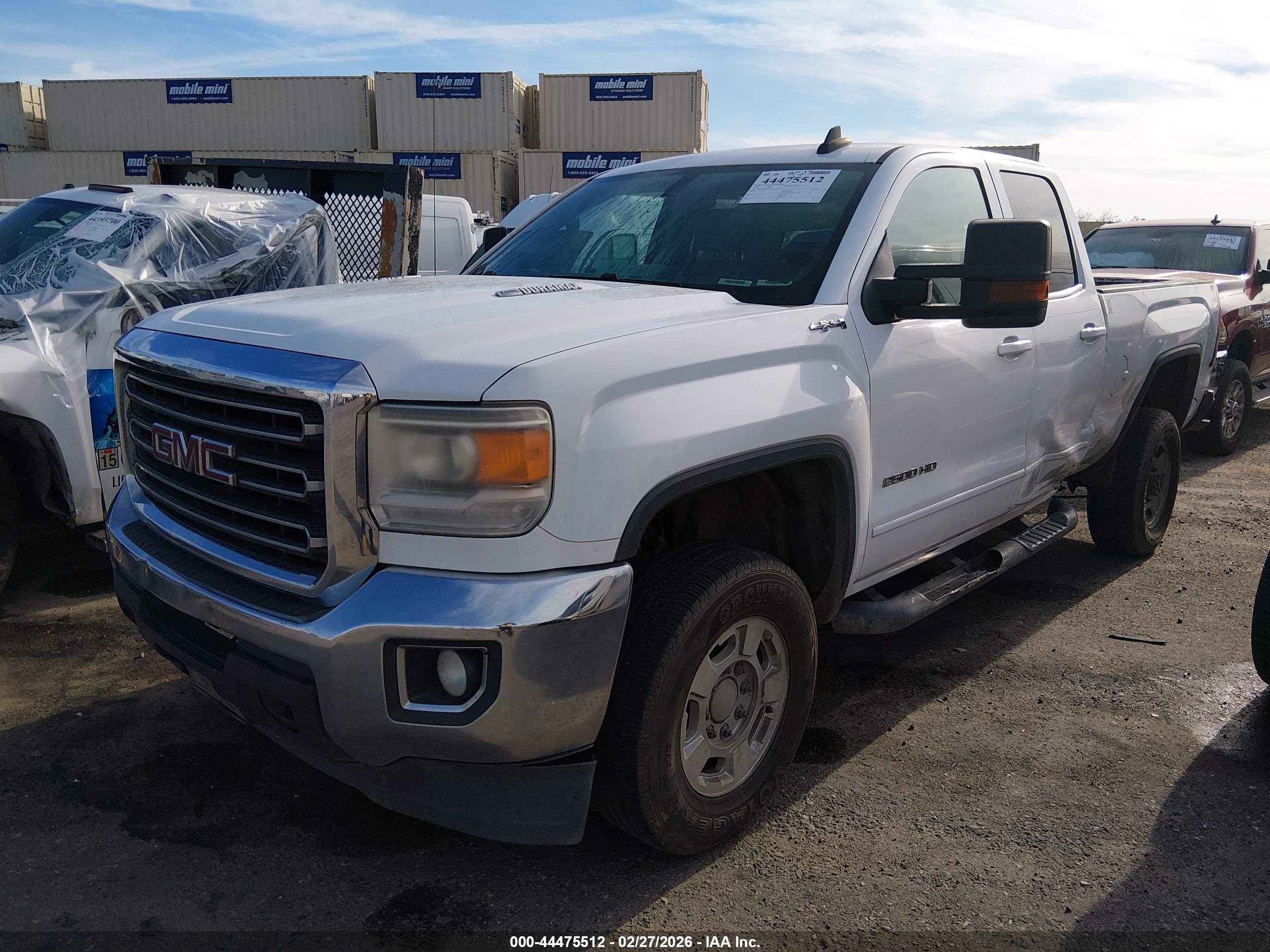 GMC SIERRA image 2