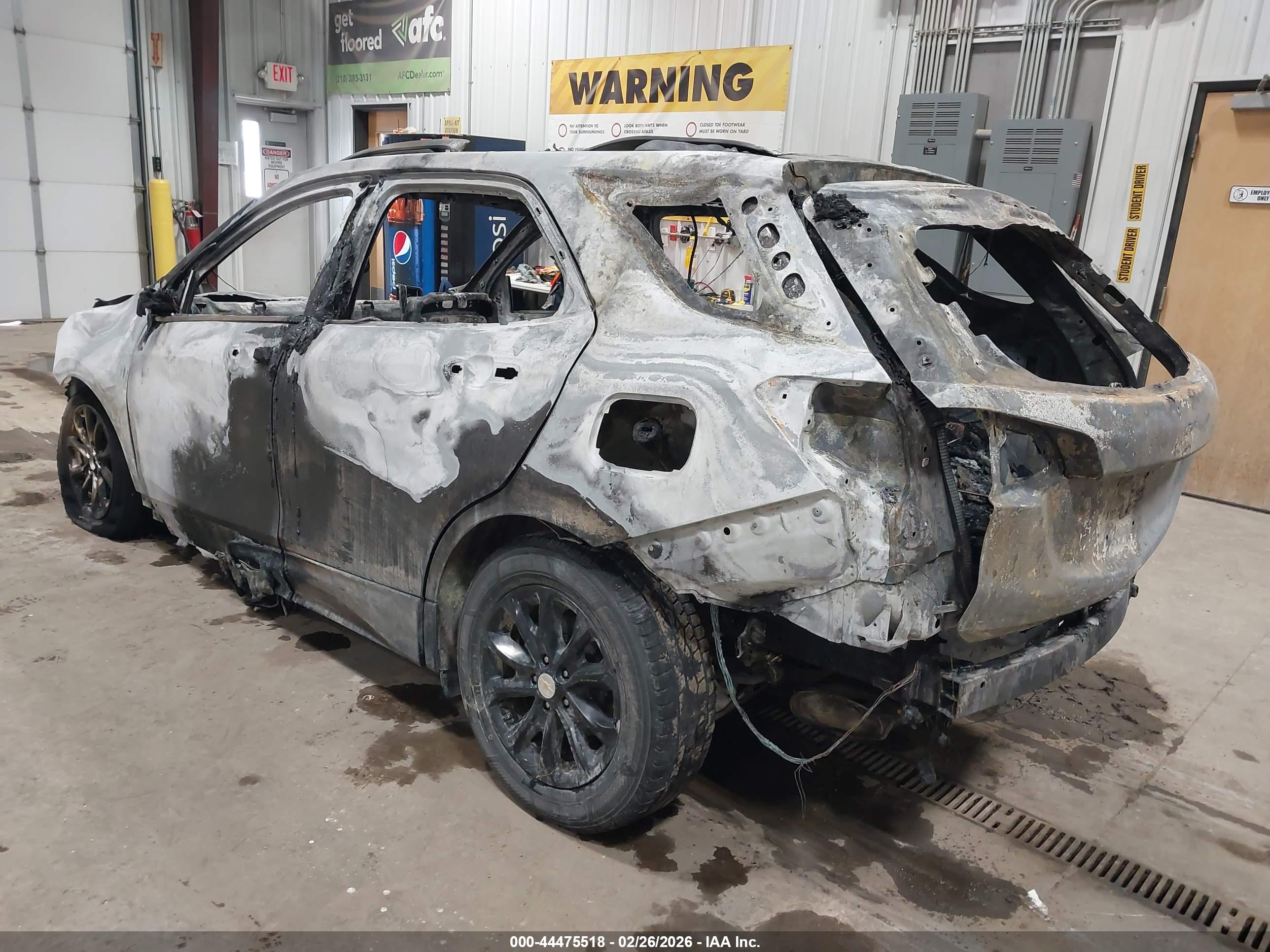 CHEVROLET EQUINOX image 3