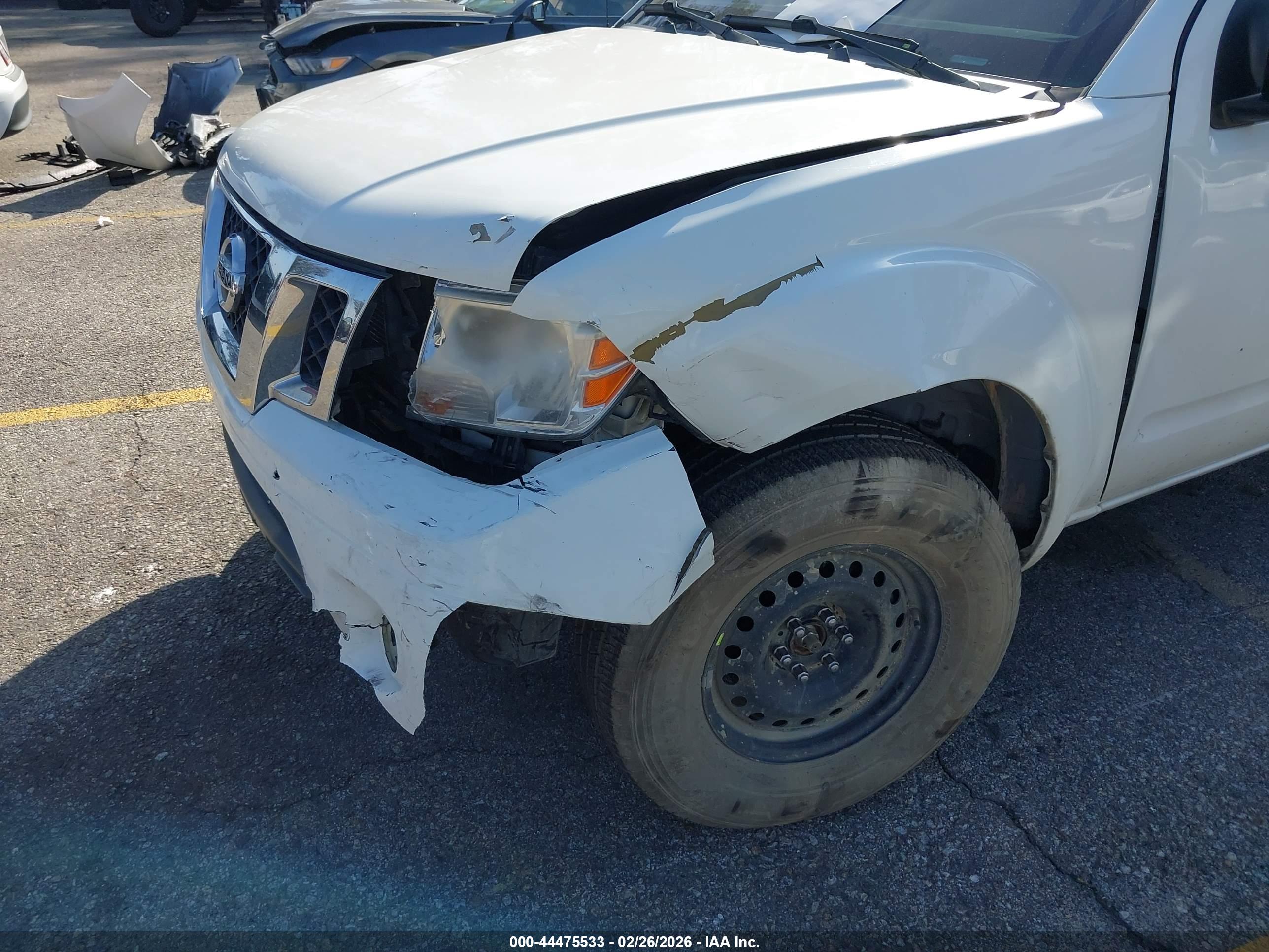 NISSAN FRONTIER image 6