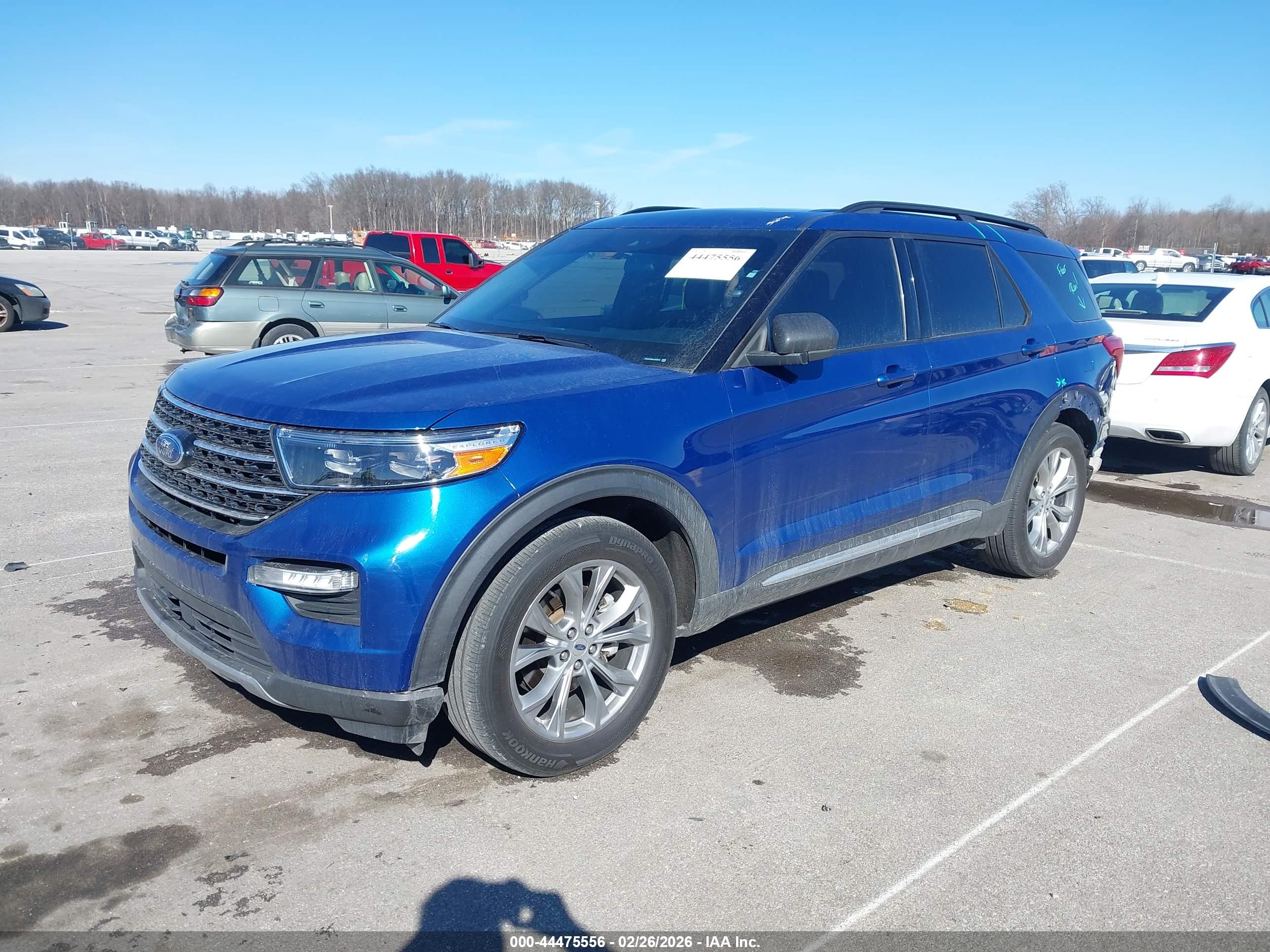 FORD EXPLORER image 2