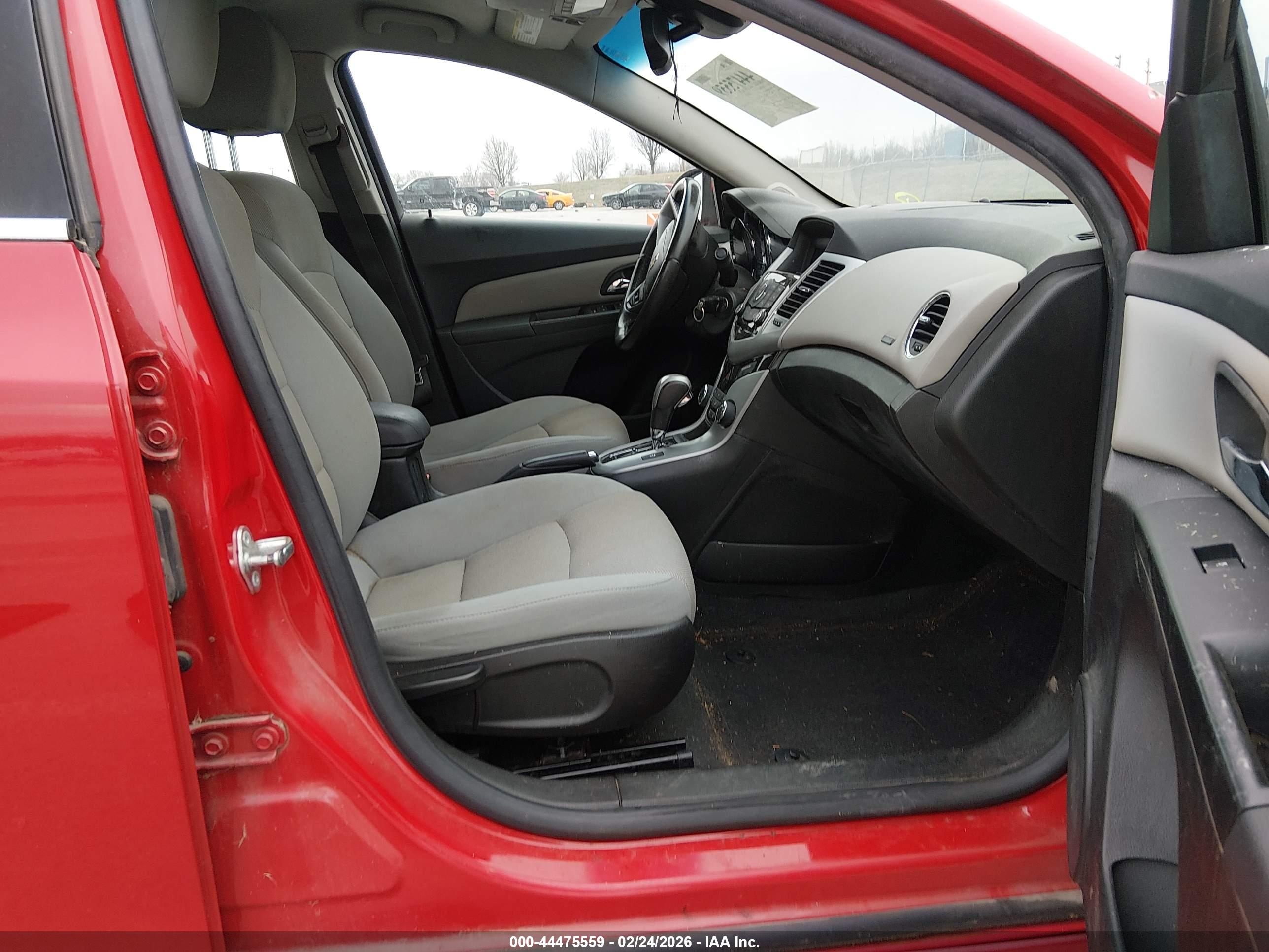 CHEVROLET CRUZE image 5