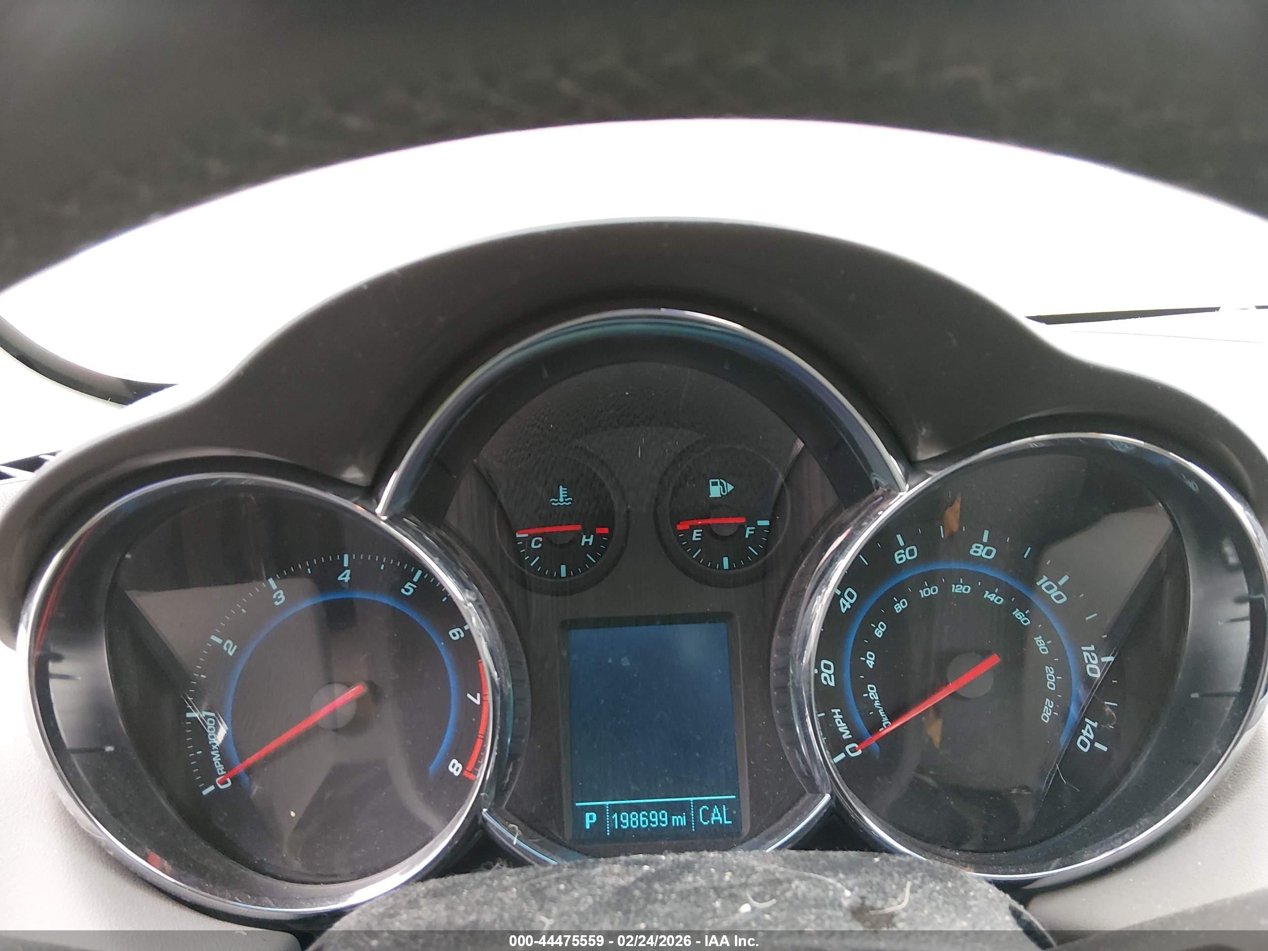 CHEVROLET CRUZE image 7