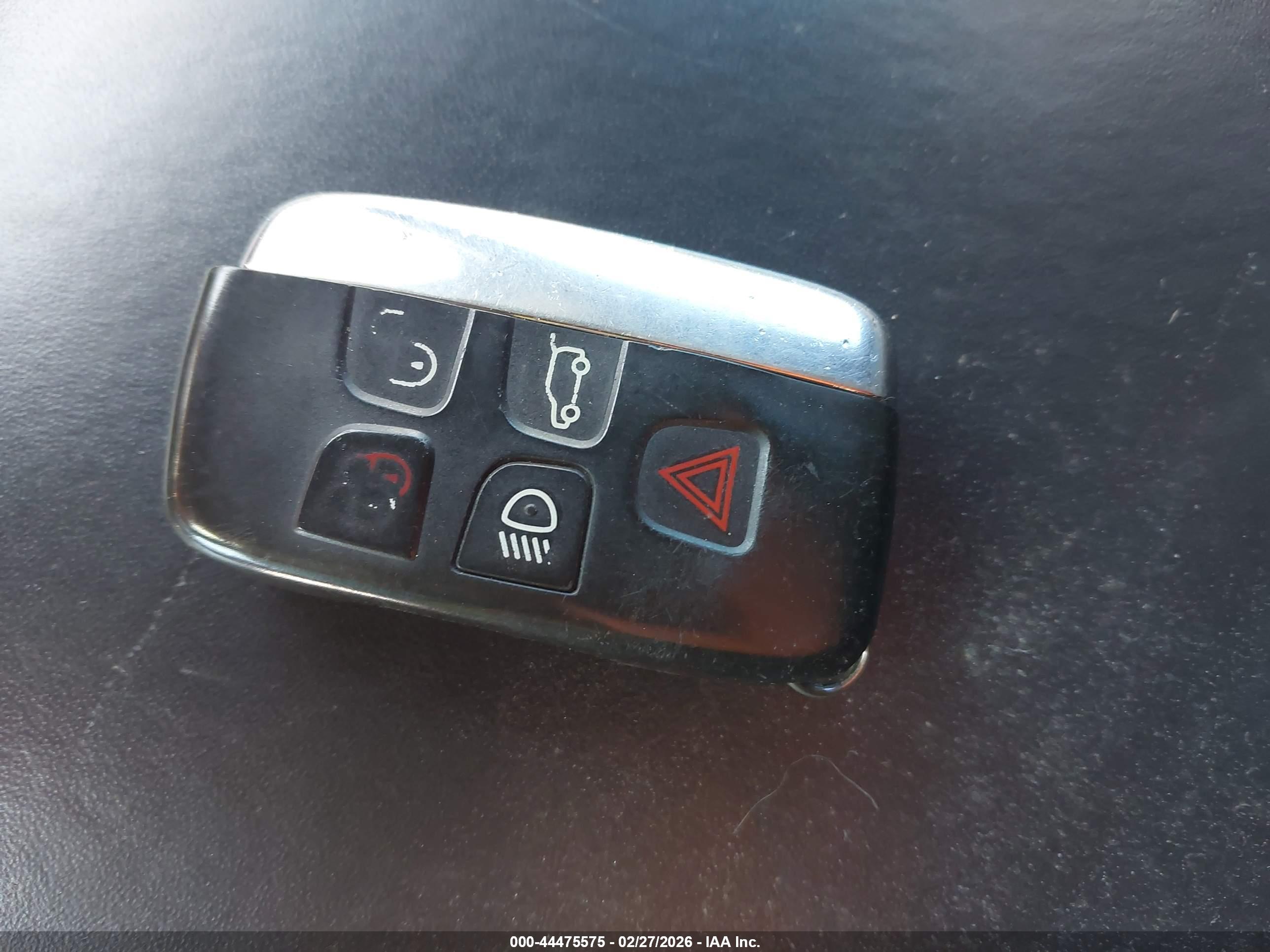 LAND ROVER image 11