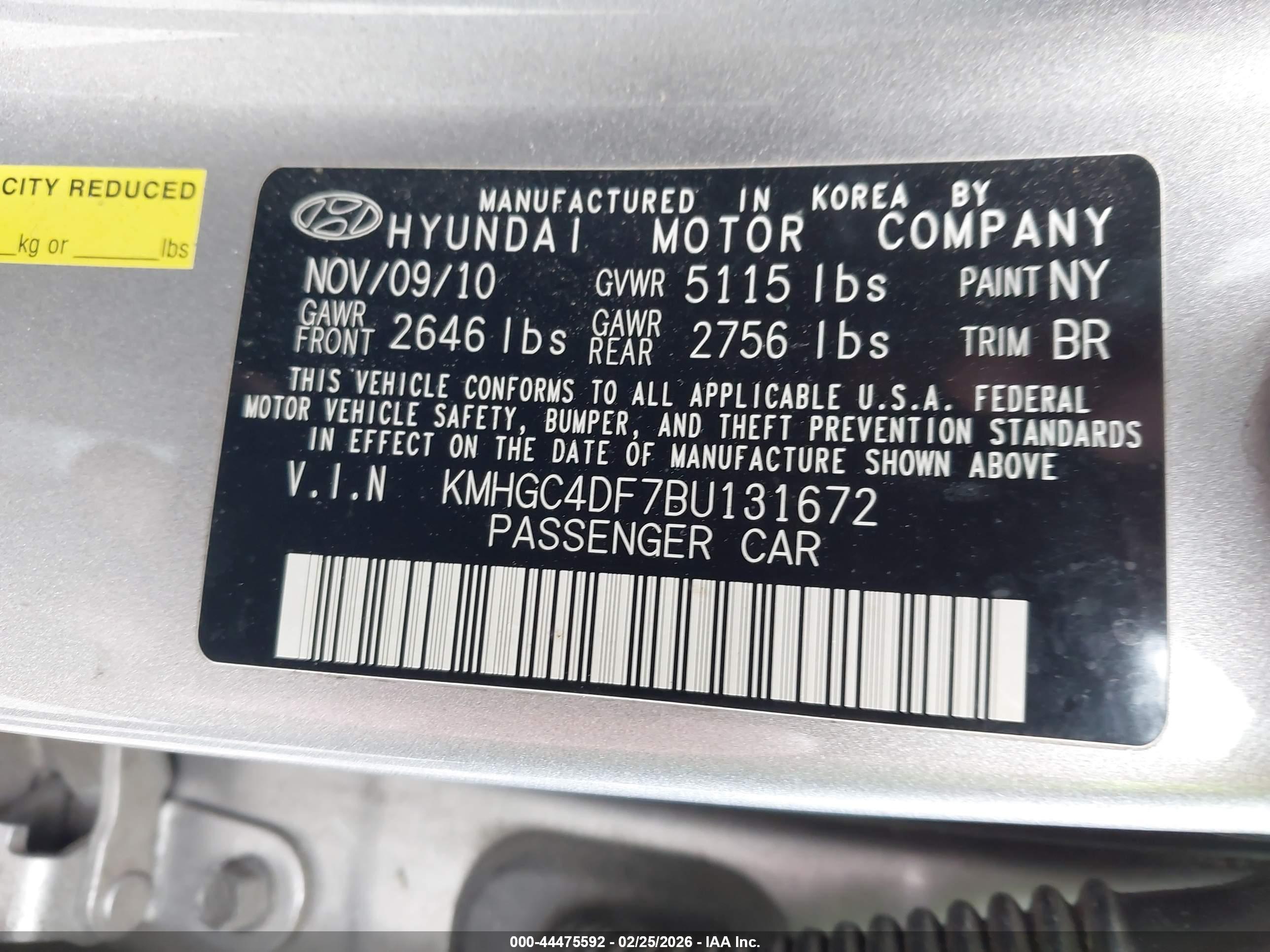 HYUNDAI GENESIS image 9