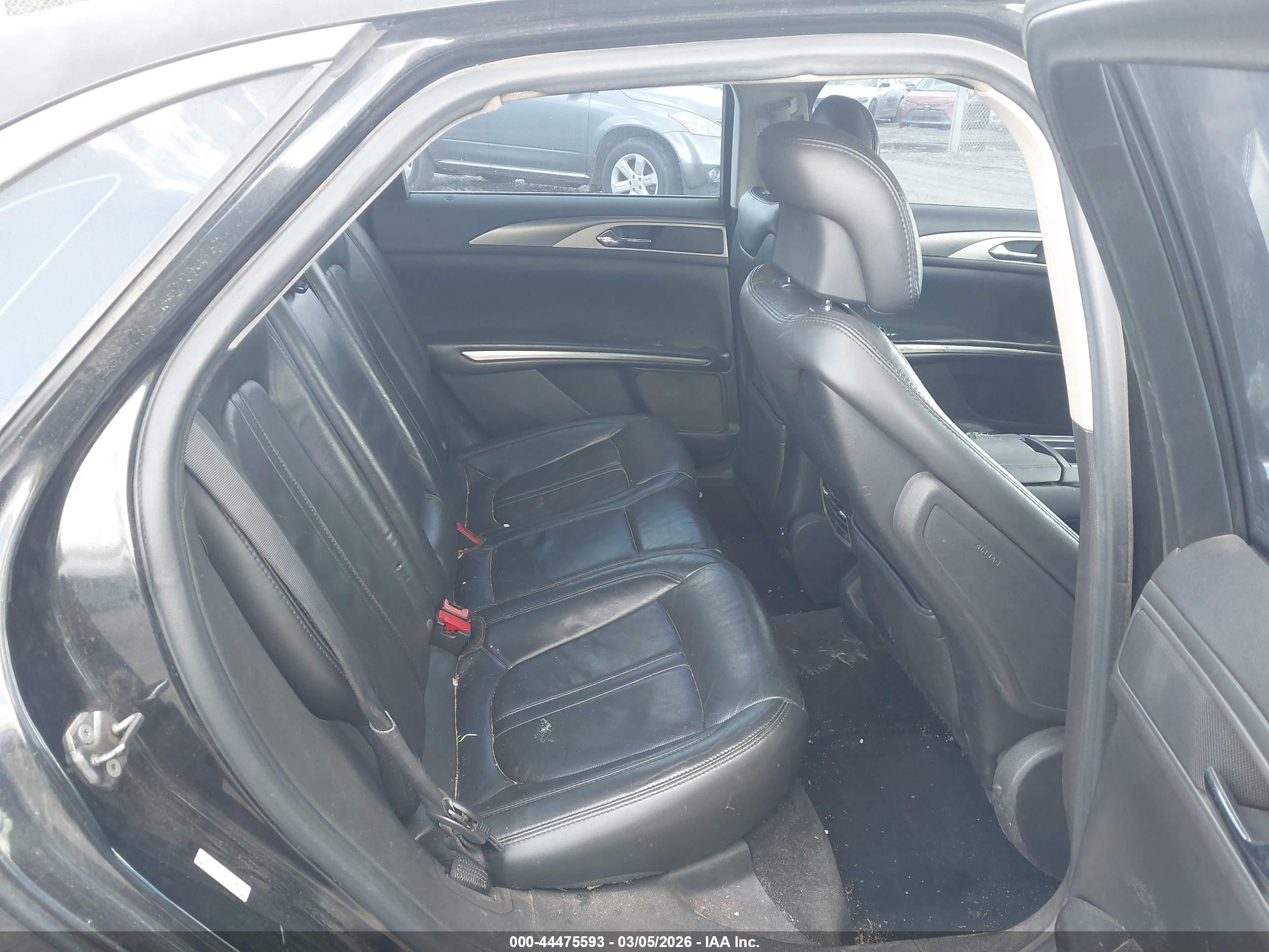 LINCOLN MKZ image 8