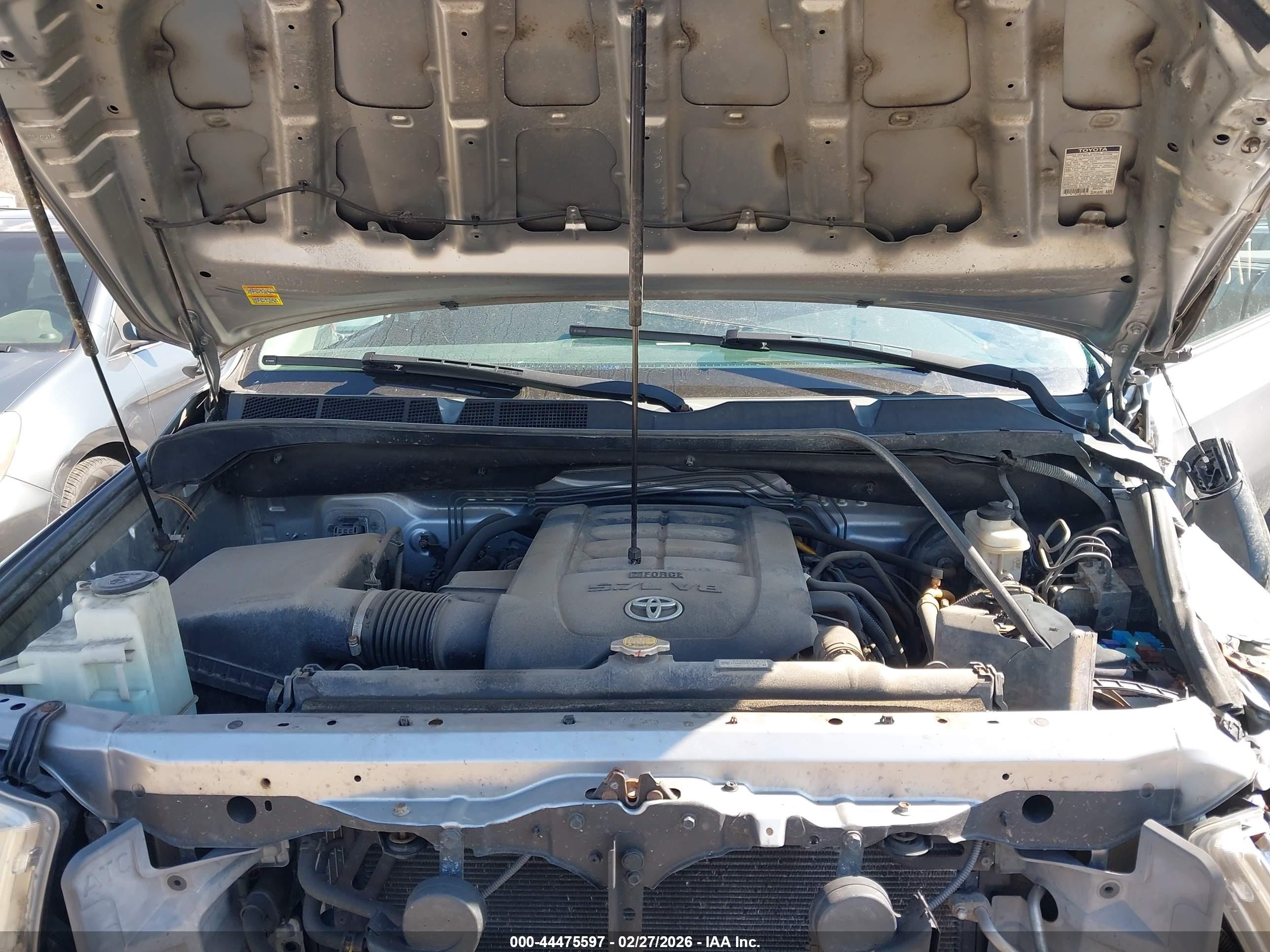 TOYOTA TUNDRA image 10