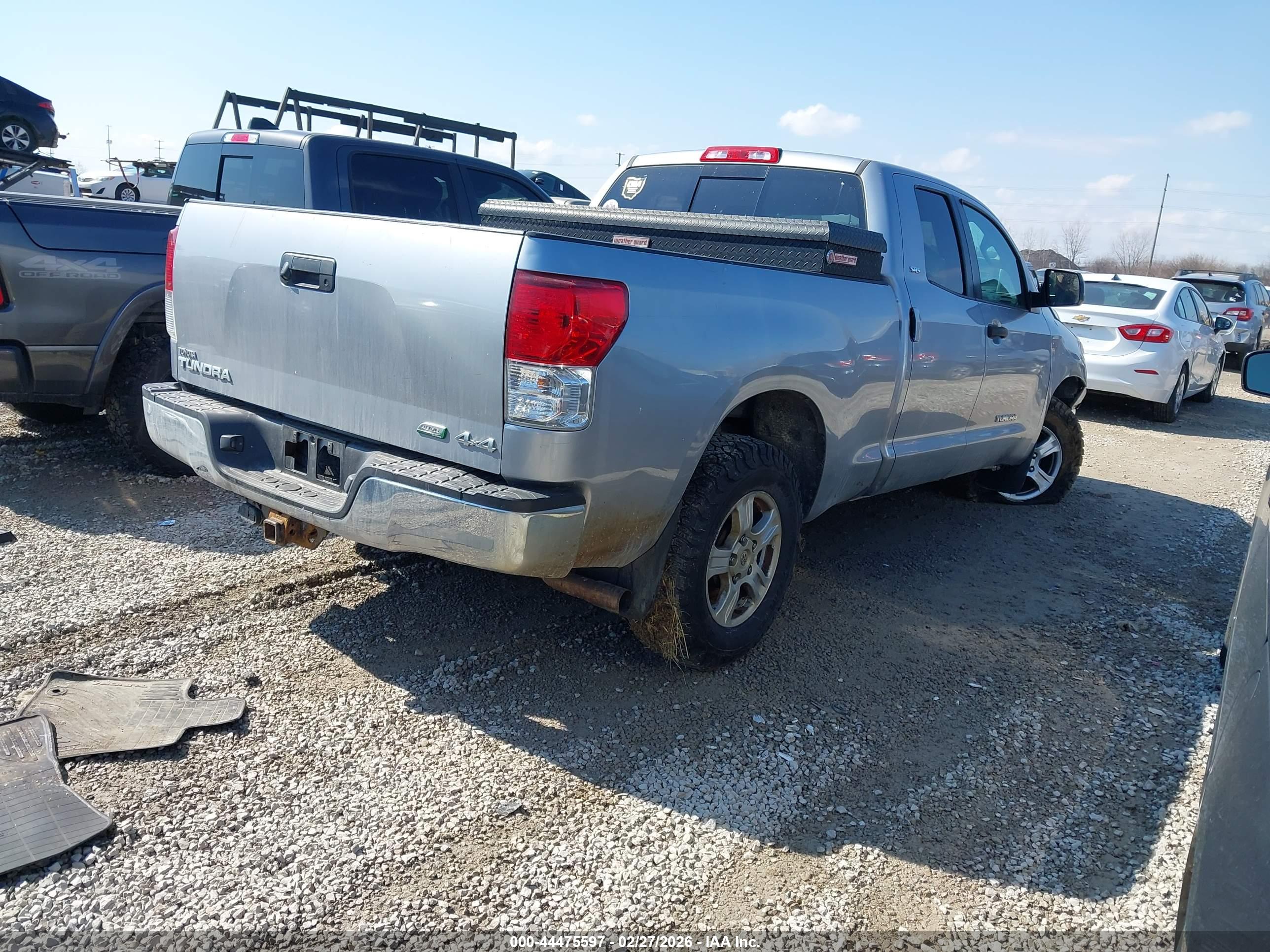 TOYOTA TUNDRA image 4