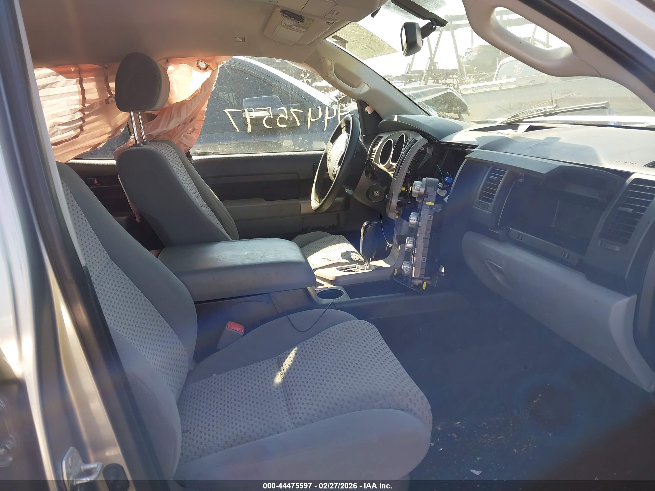 TOYOTA TUNDRA image 5
