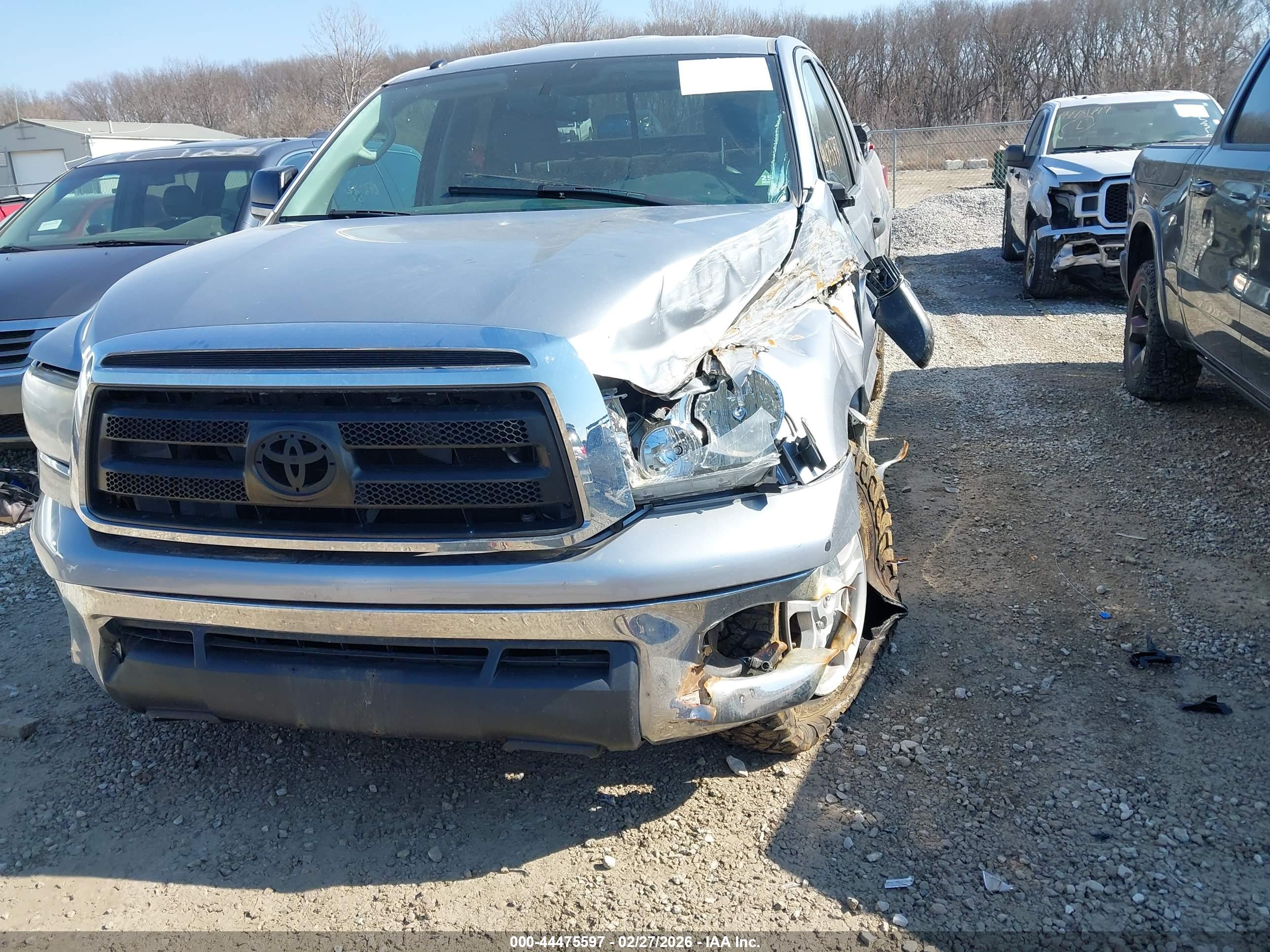 TOYOTA TUNDRA image 6