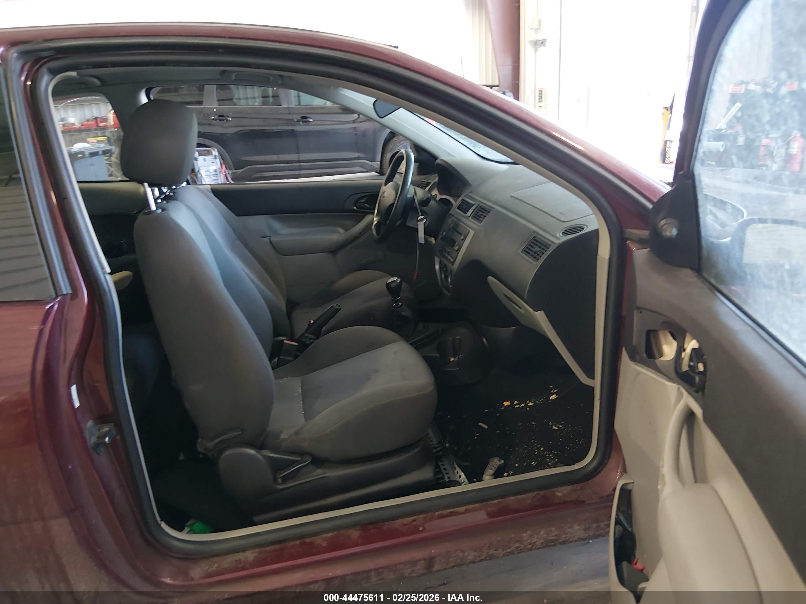 FORD FOCUS image 5
