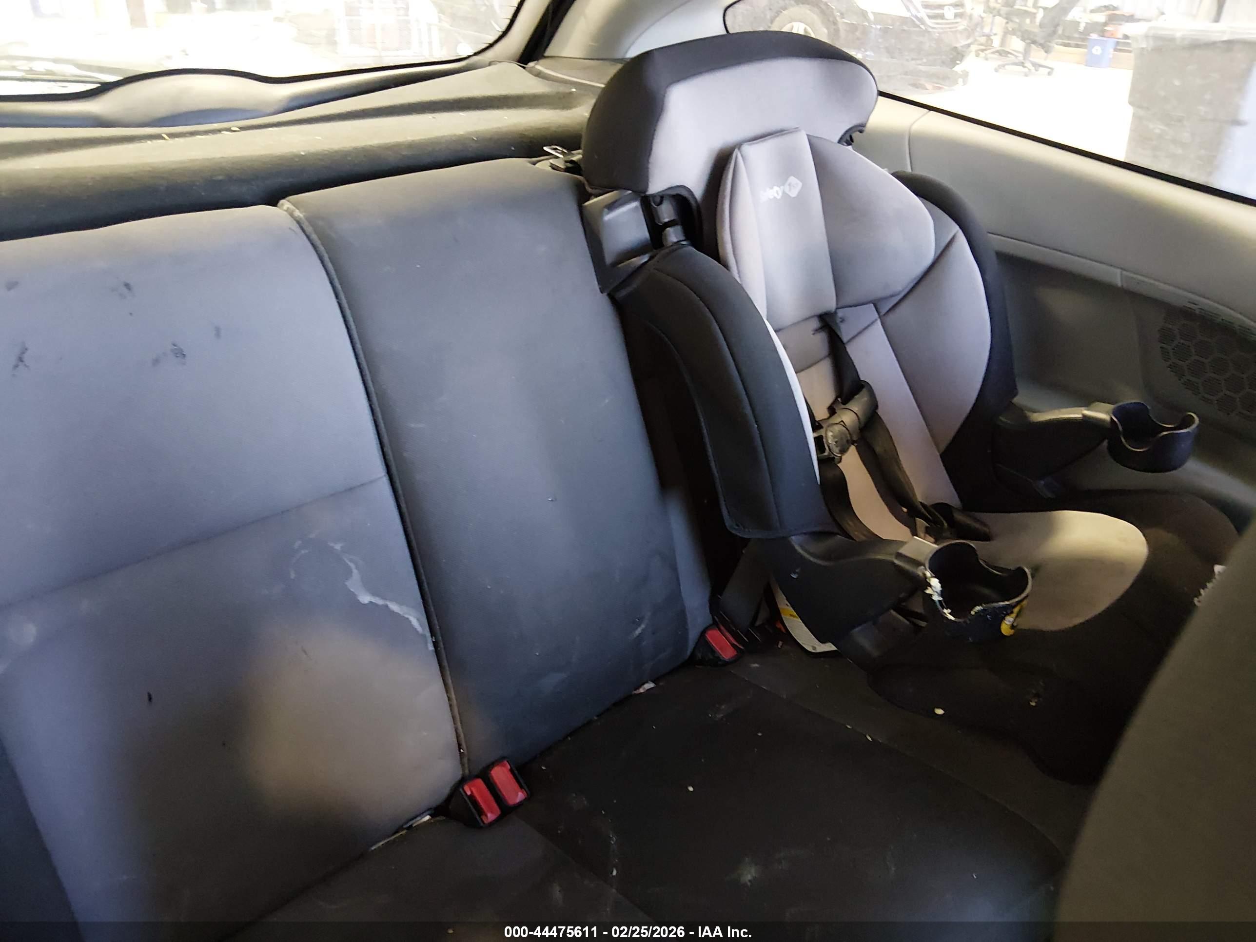 FORD FOCUS image 8