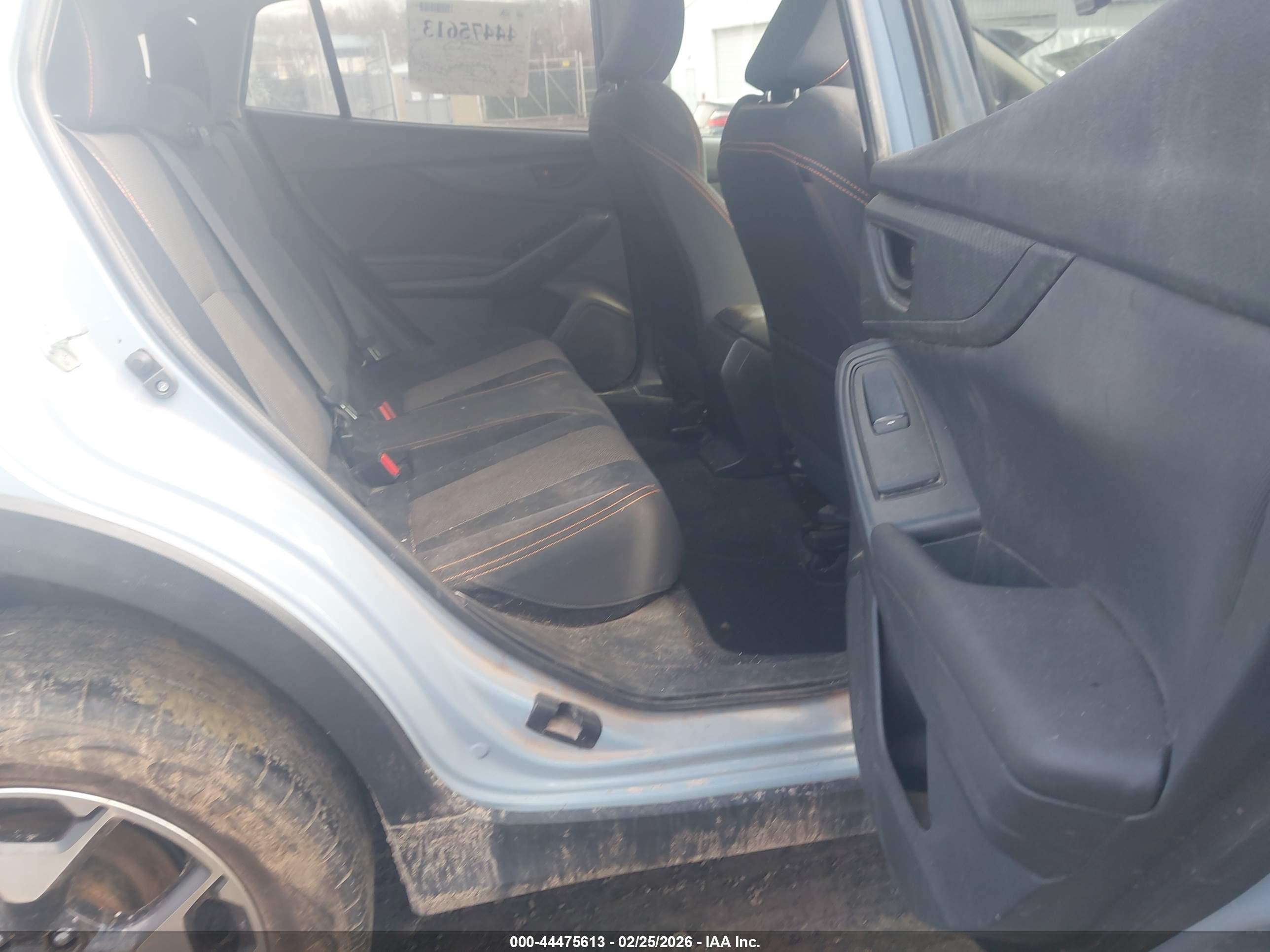 SUBARU CROSSTREK image 8